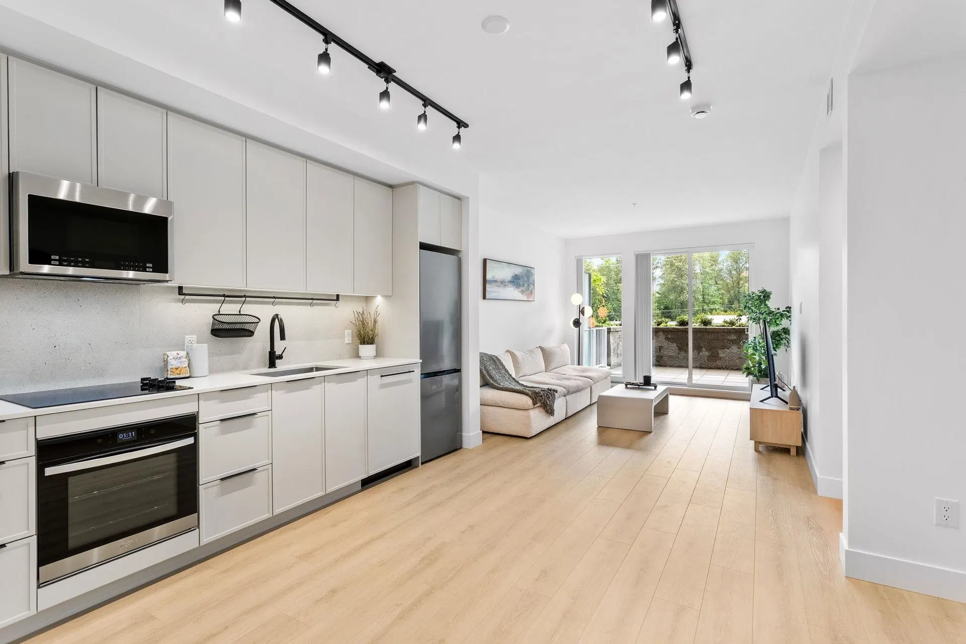 Photo 3 of 25 at #216 – 3055 Murray Street