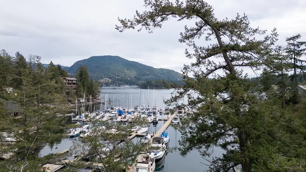 #15 – 4622 Sinclair Bay Road