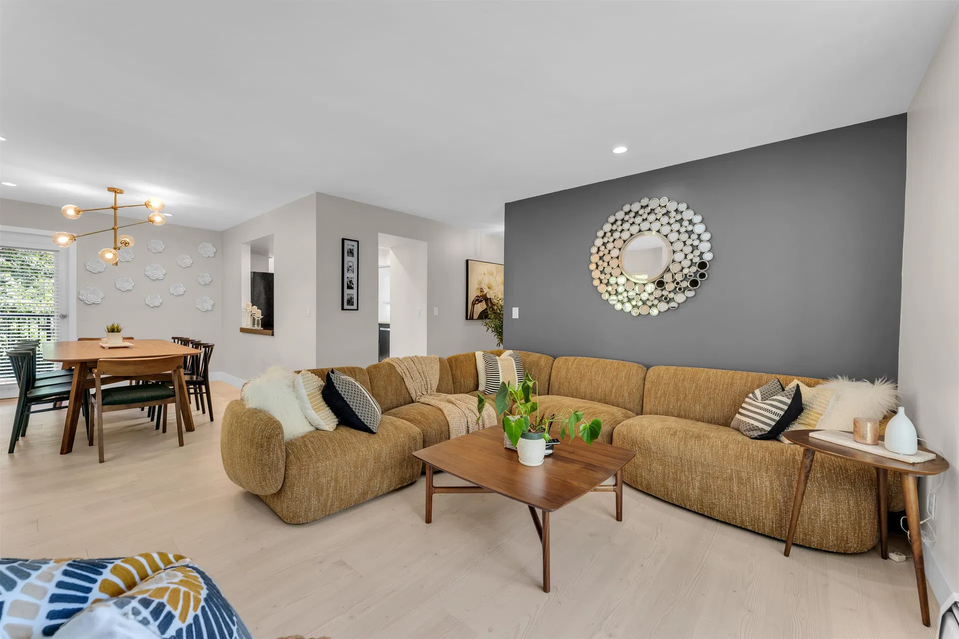 #10 – 1140 Falcon Drive