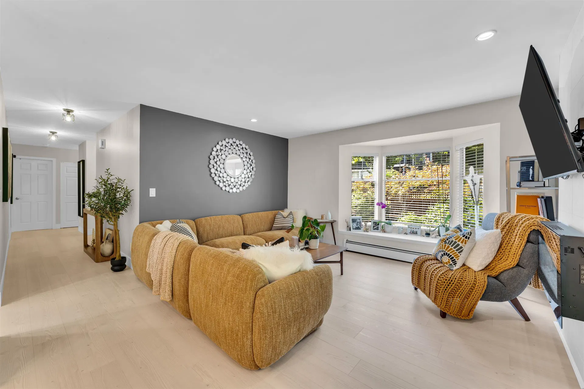 Photo 2 of 19 at #10 – 1140 Falcon Drive