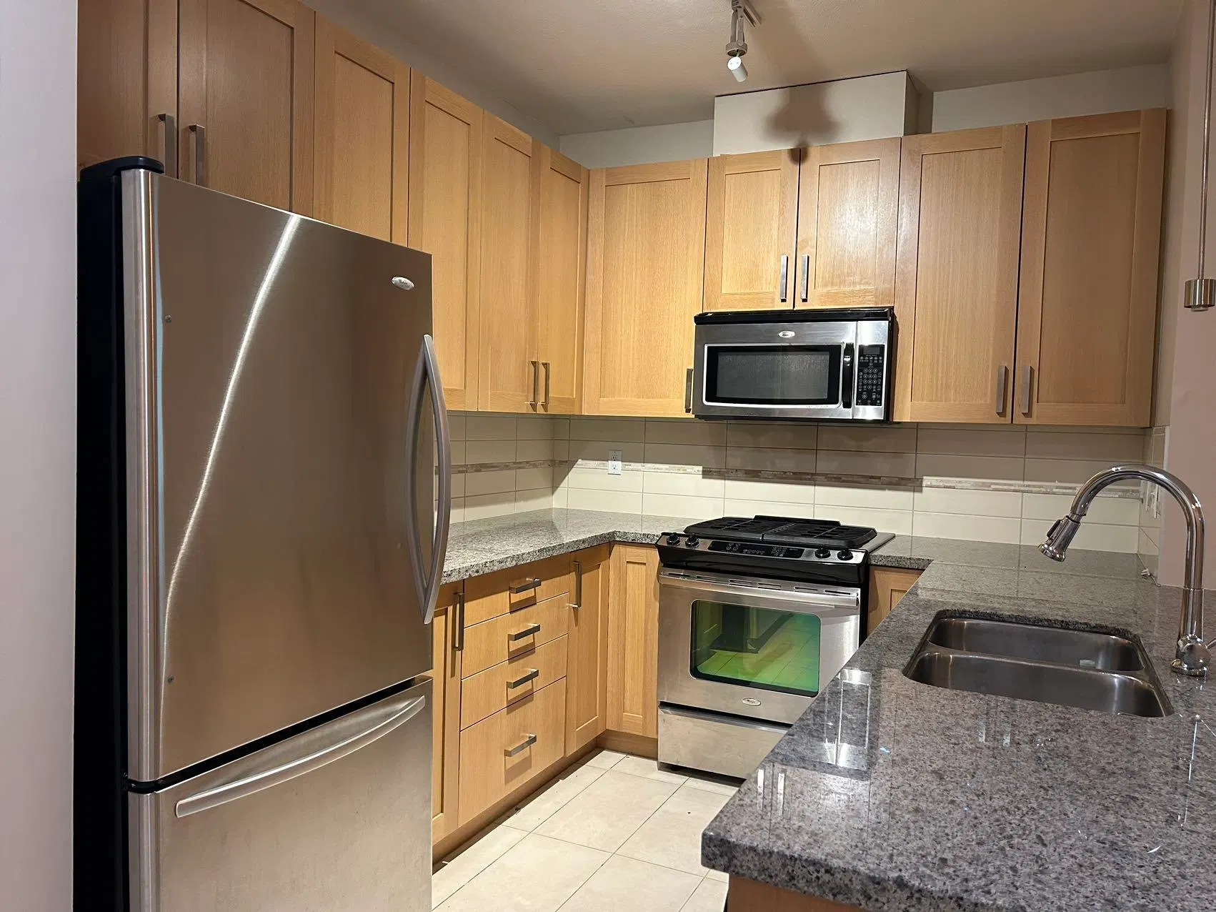 Photo 3 of 22 at #408 – 15918 26 Ave Avenue