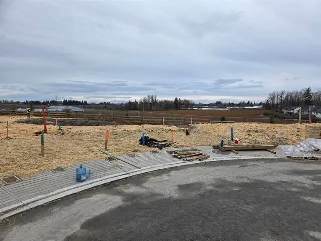 2692 Crossing Court