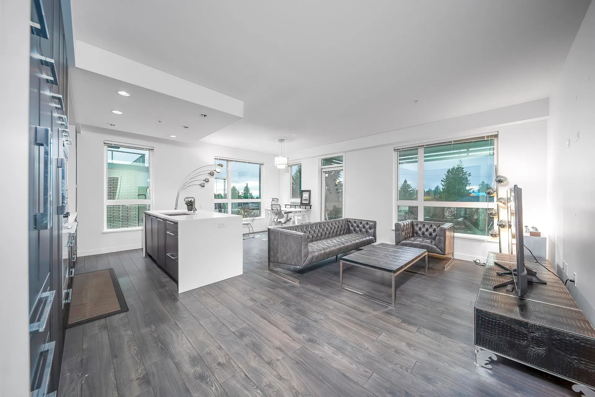Photo 1 of 15 at #505 – 6677 Cambie Street