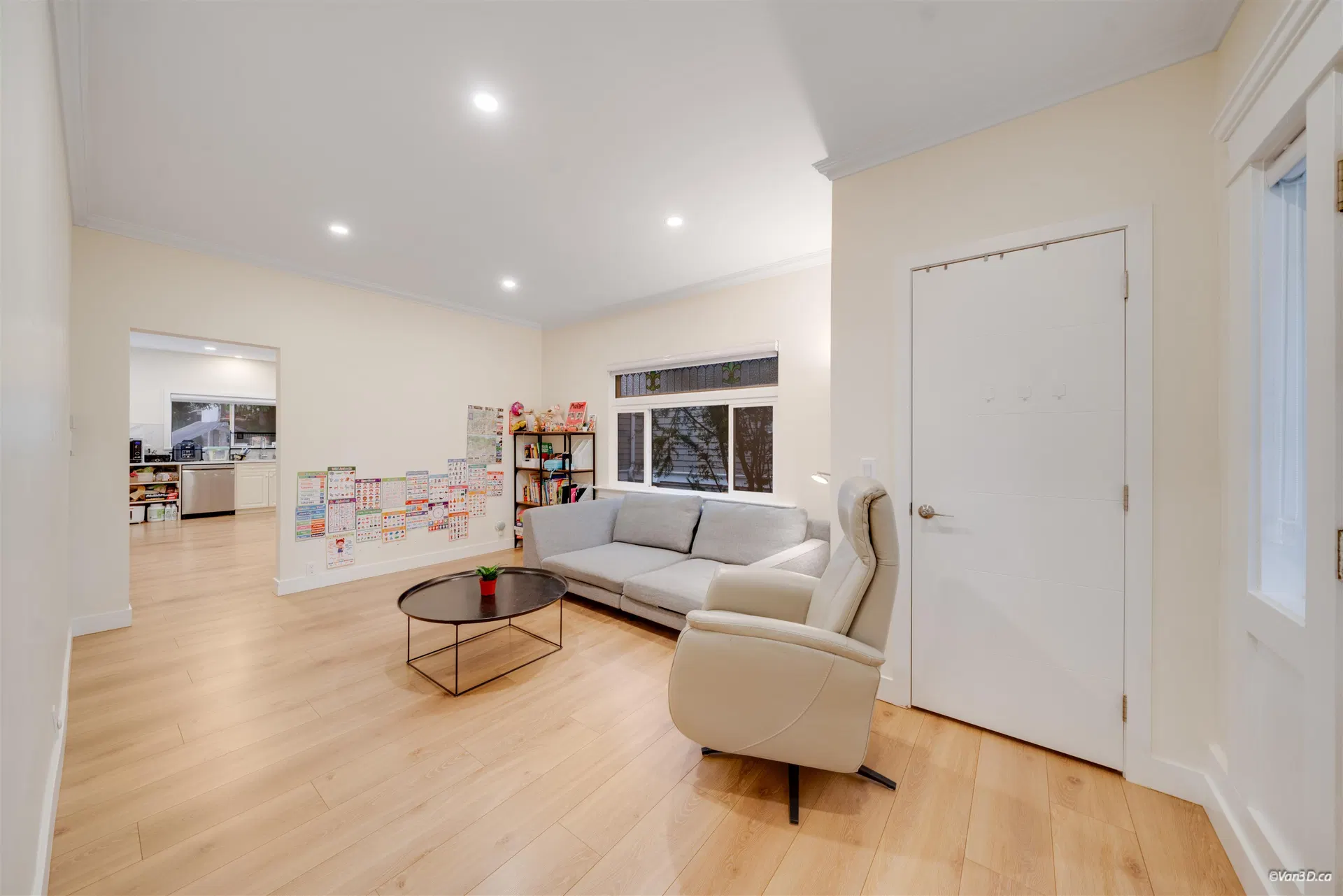 Photo 4 of 30 at 2343 W 45th Avenue
