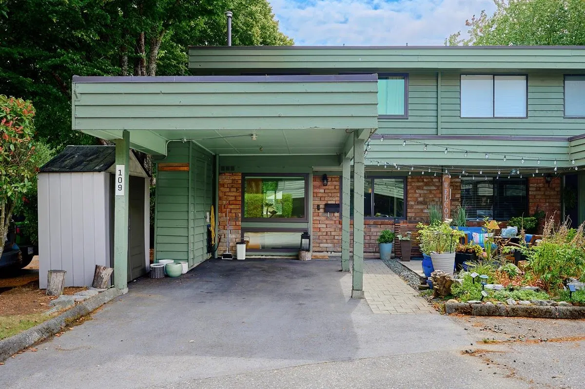 Photo 1 of 26 at #109 – 3031 Williams Road