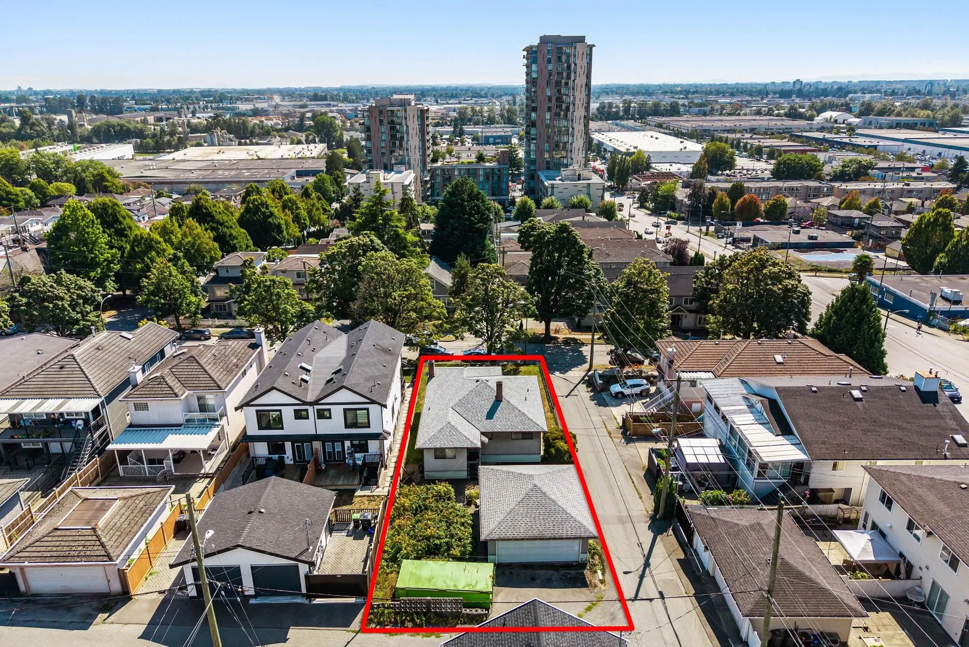 Photo 5 of 19 at 715 E 63rd Avenue
