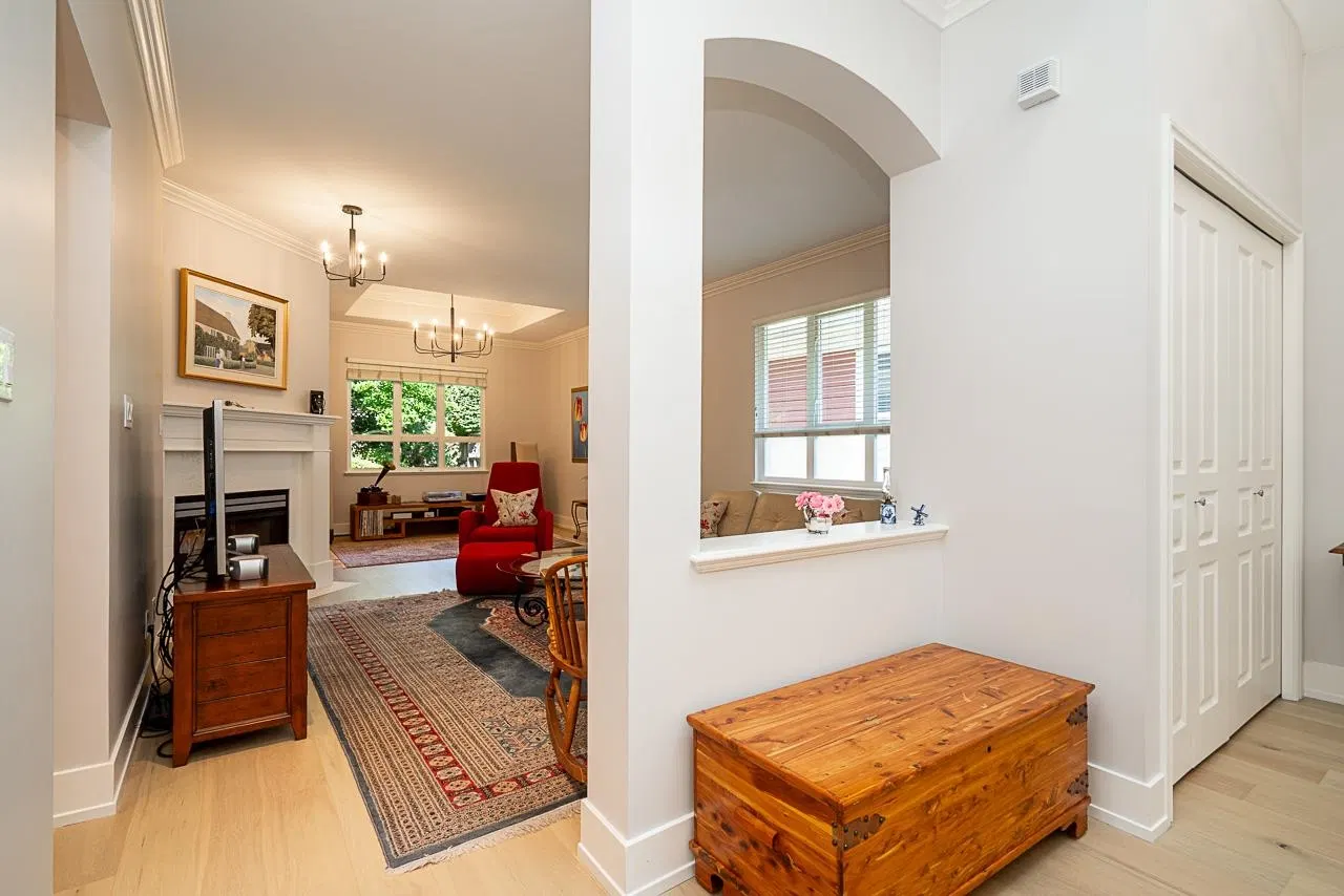 Photo 4 of 36 at #35 – 15055 20 Avenue