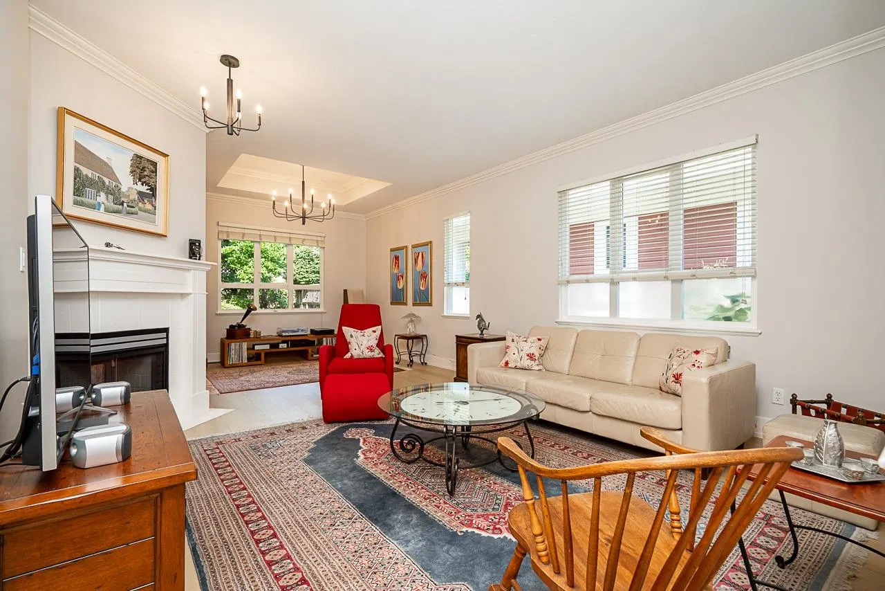 Photo 5 of 36 at #35 – 15055 20 Avenue