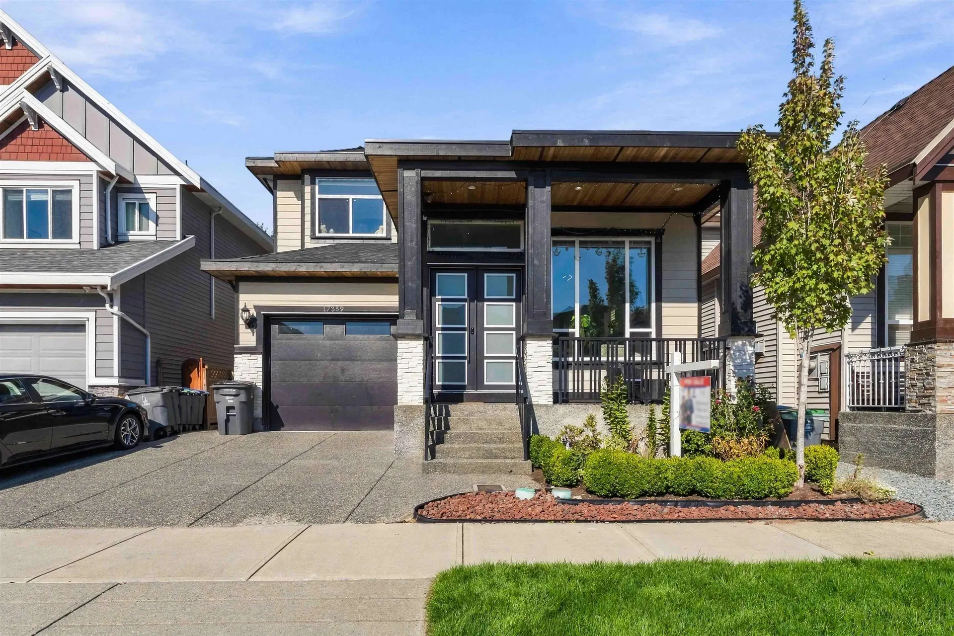 Photo 1 of 40 at 17359 64a Avenue
