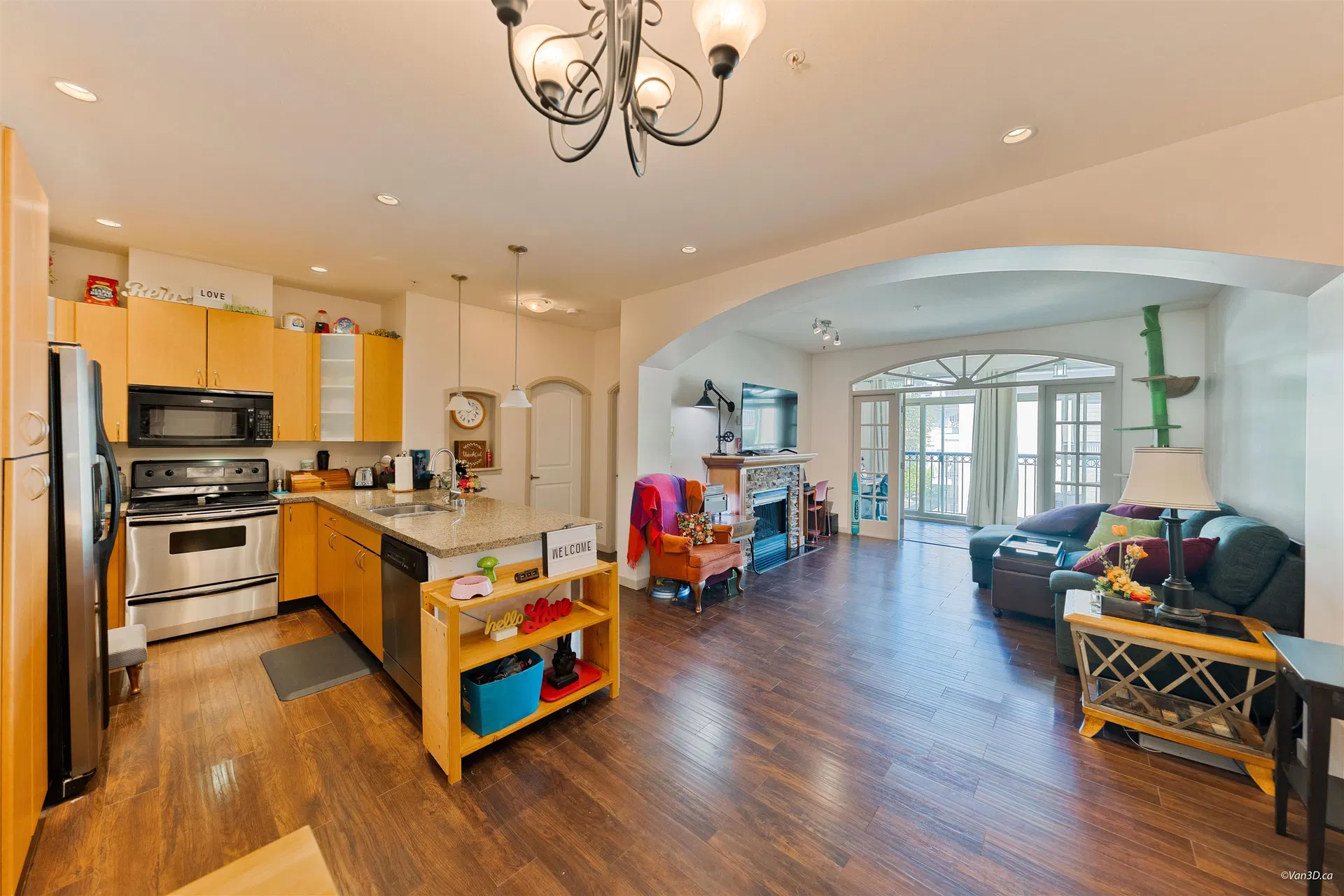 Photo 4 of 35 at #207 – 33485 South Fraser Way