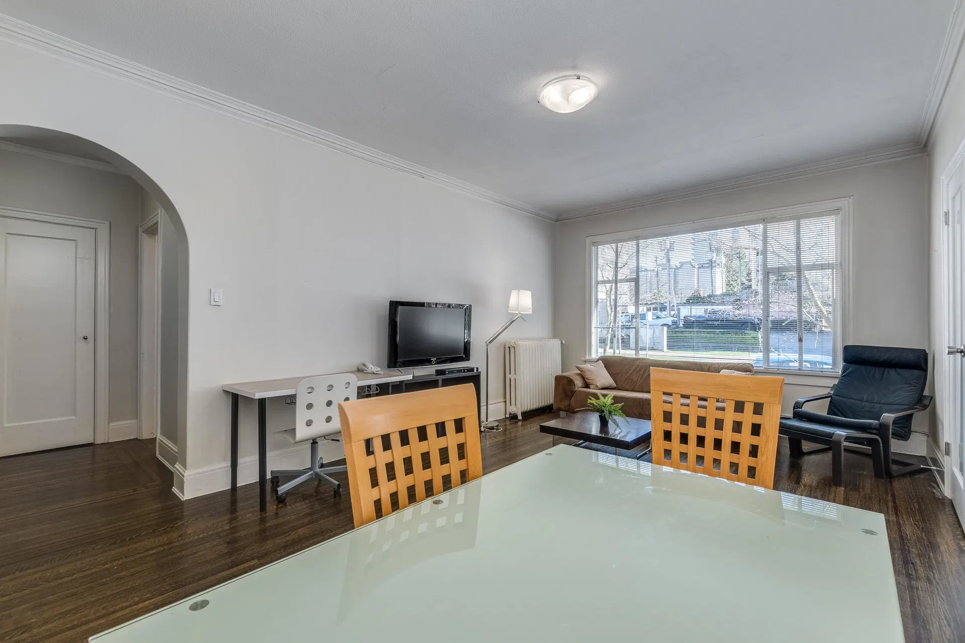 Photo 5 of 21 at #17 – 935 Jervis Street