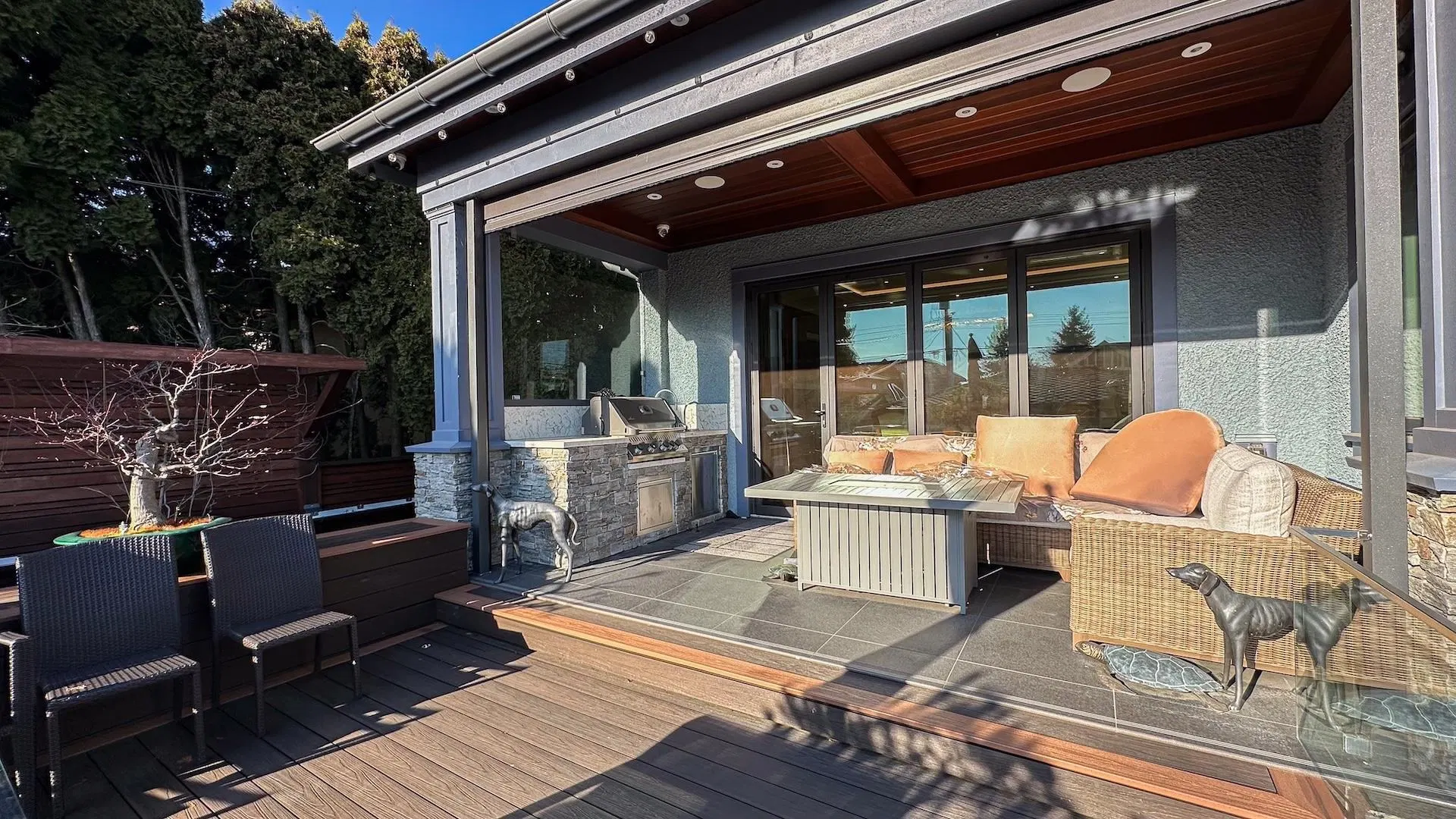 Photo 3 of 37 at #1 – 1332 W 58th Avenue