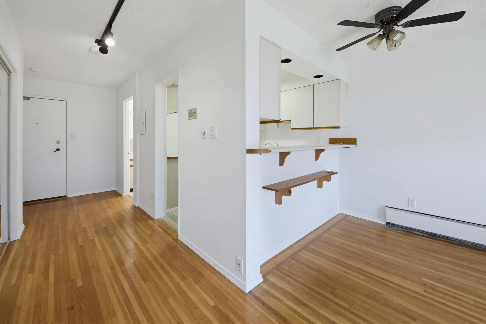 Photo 2 of 37 at #301 – 2125 W 2nd Avenue