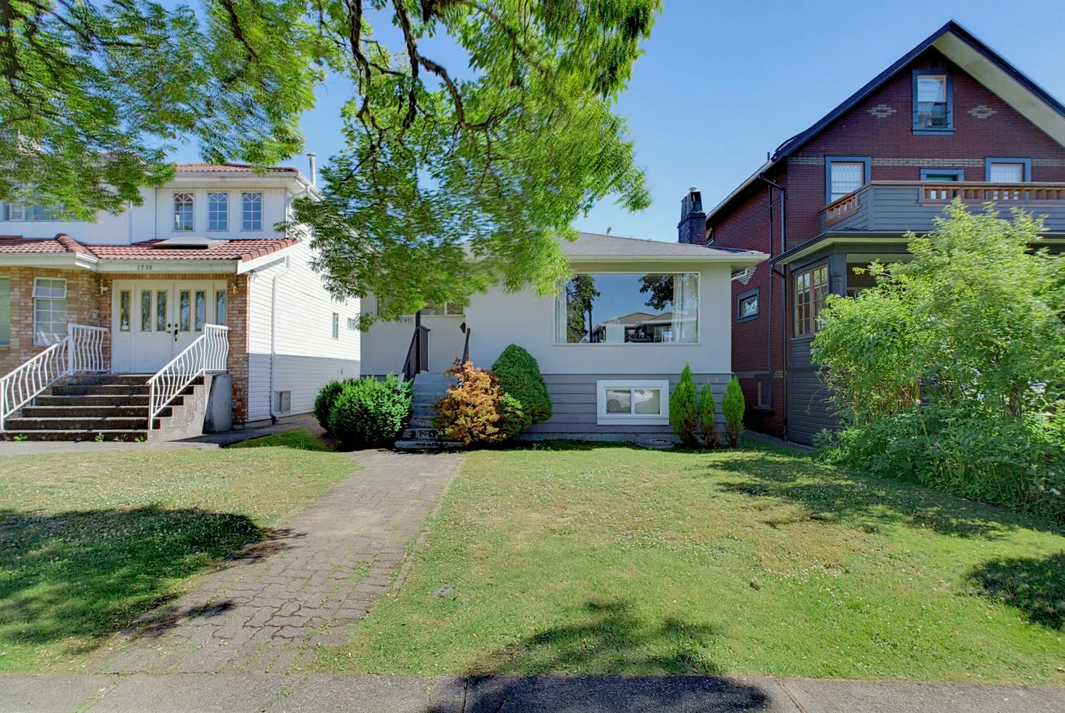 Photo 1 of 30 at 1280 E 27th Avenue