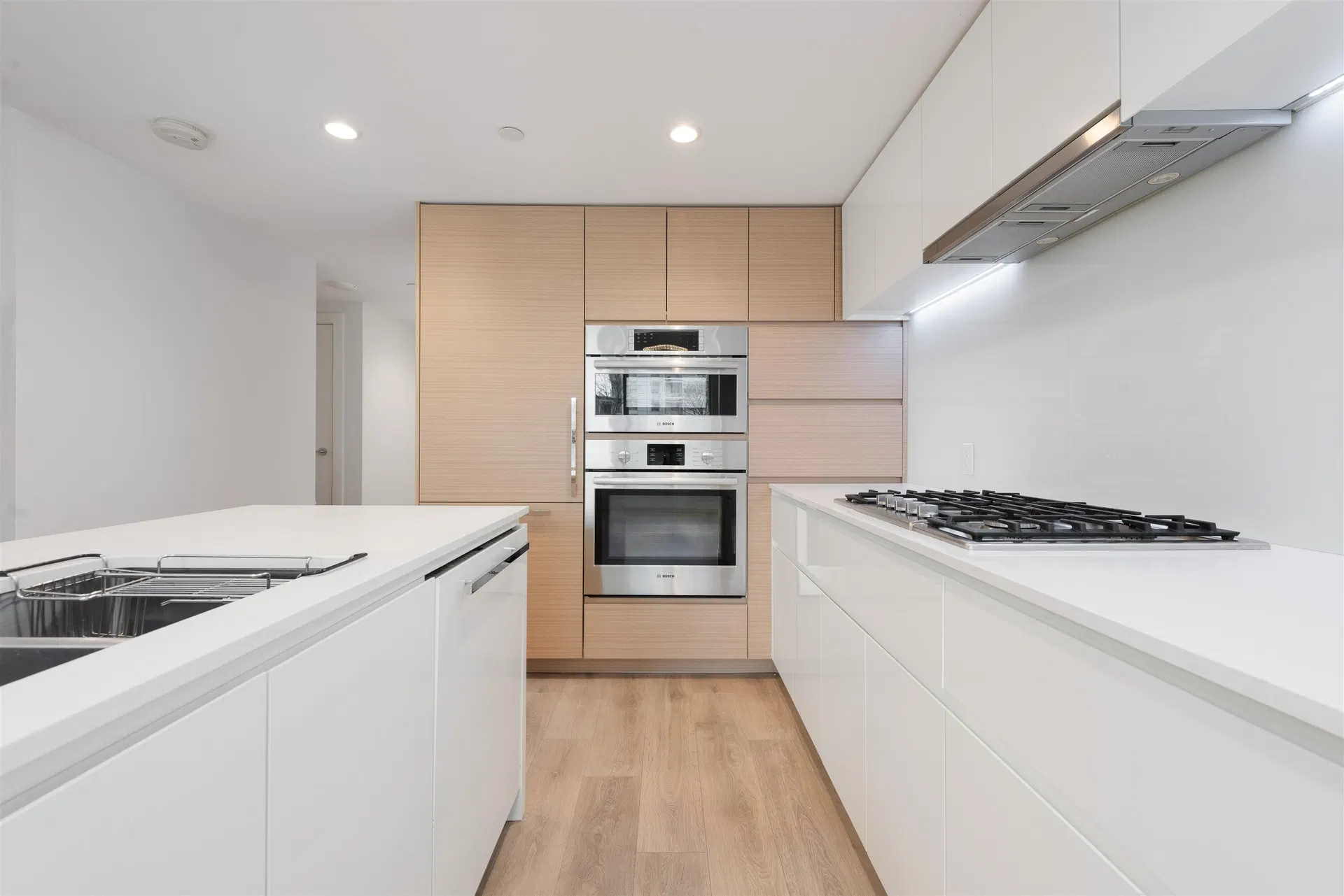 Photo 3 of 39 at #404 – 6900 Pearson Way