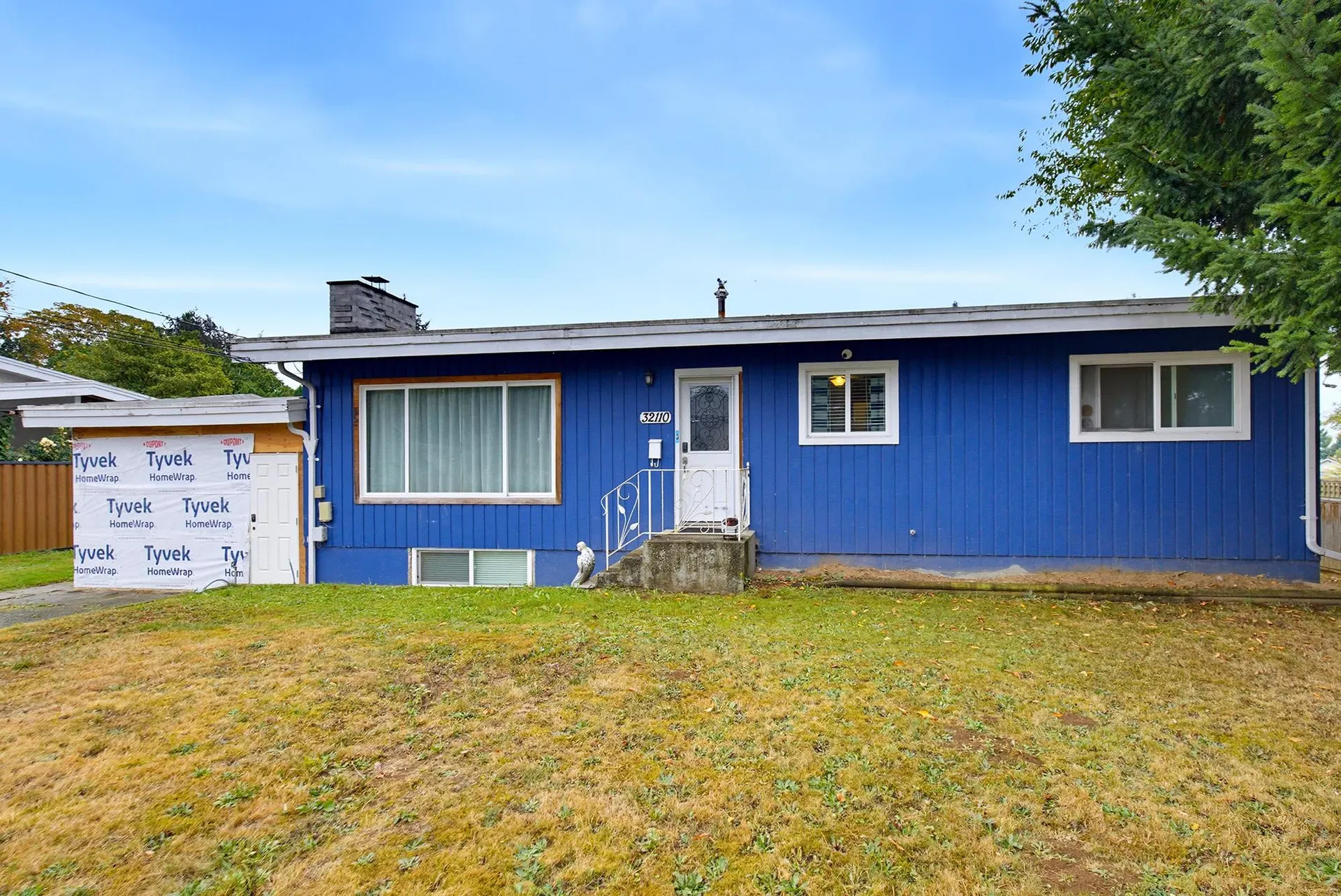 Photo 1 of 40 at 32110 Bueckert Avenue