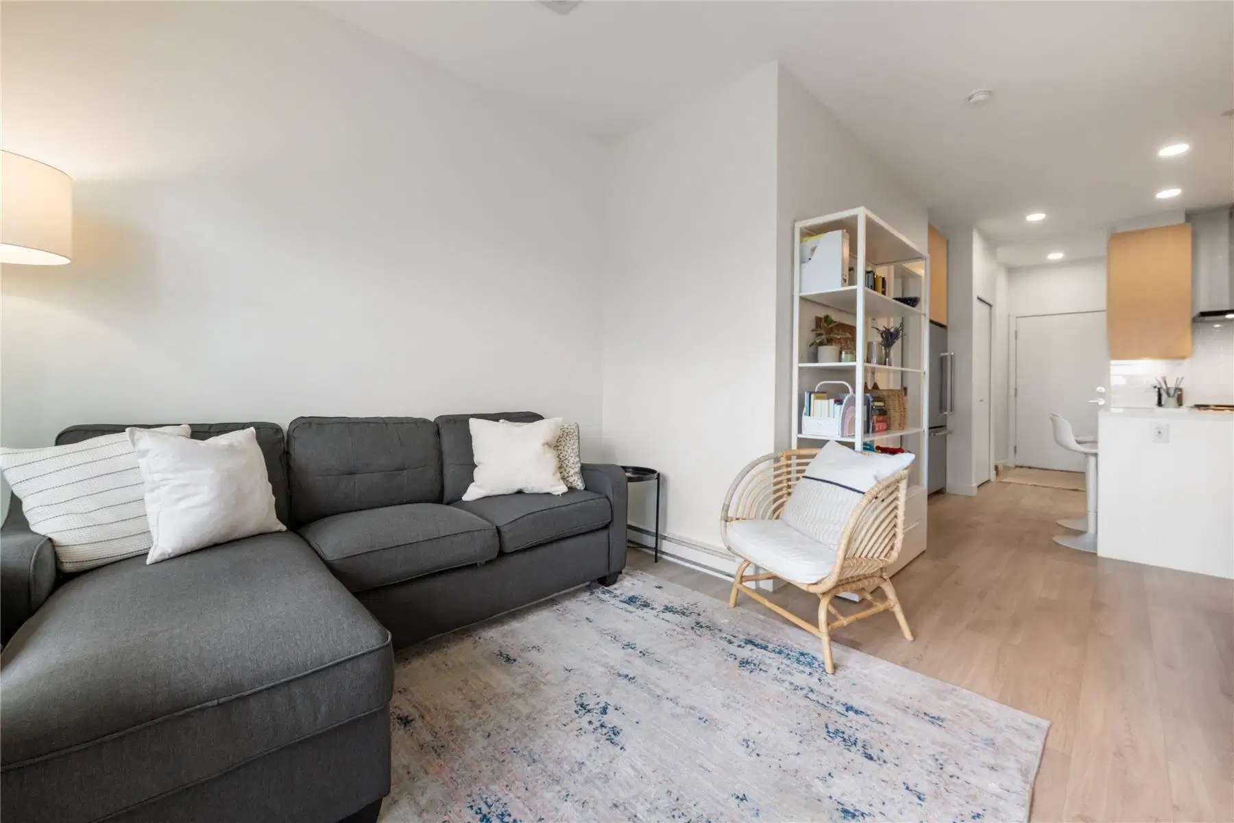 #612 – 7588 16th Street