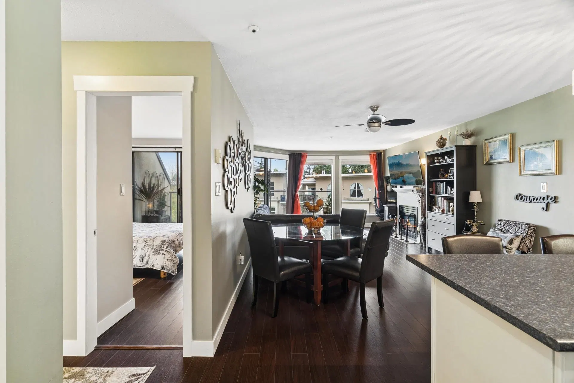 Photo 2 of 35 at #414 – 2968 Burlington Drive