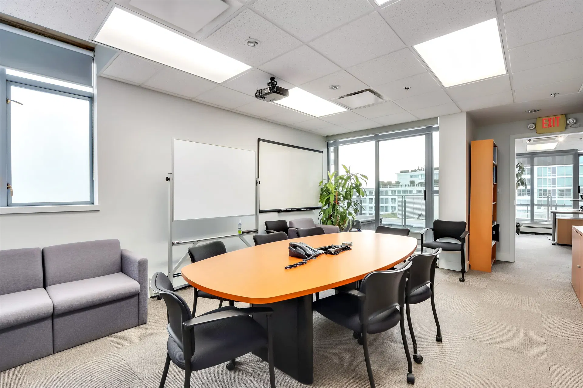 Photo 4 of 6 at #5TH FLR – 88 Lonsdale Avenue