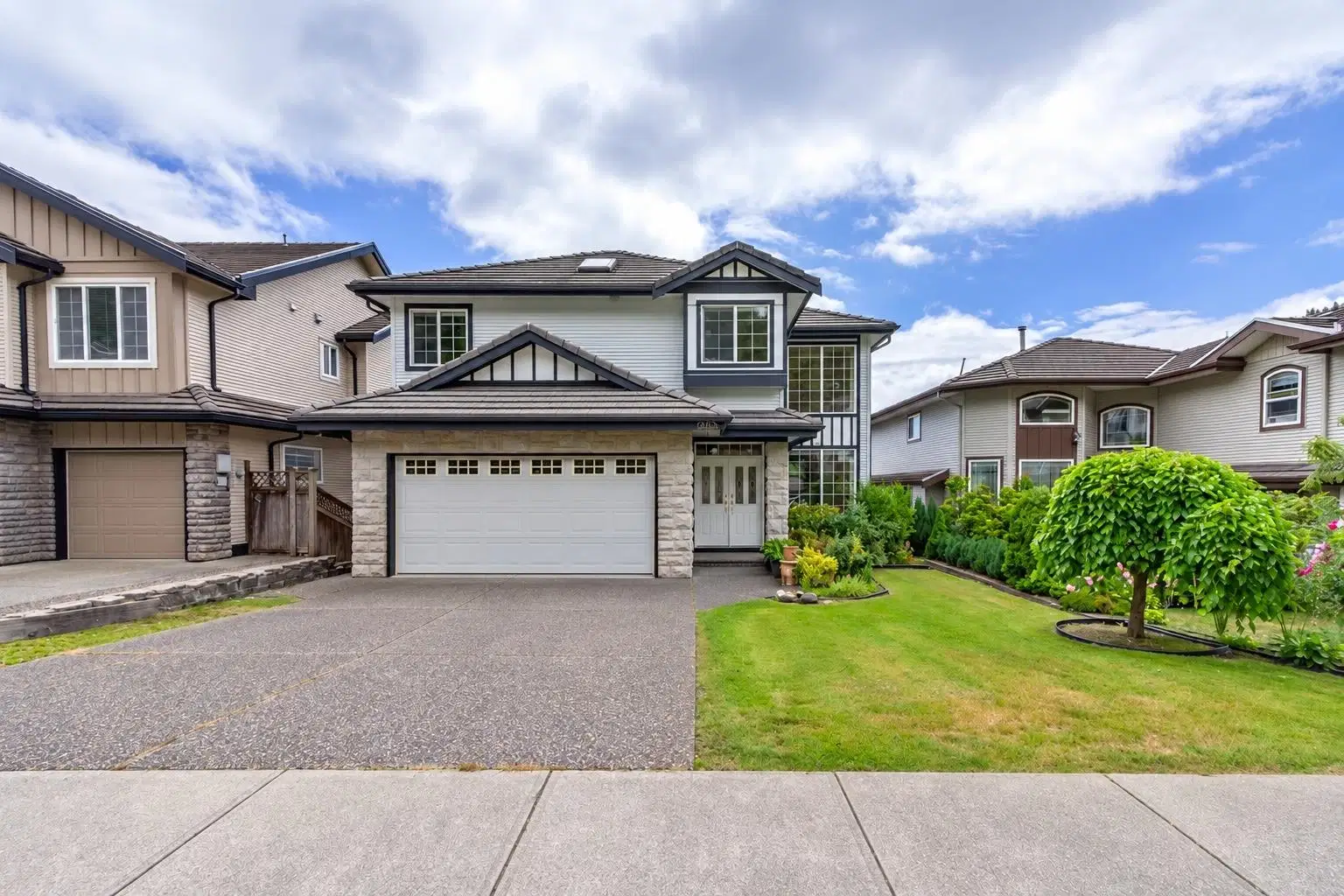 2115 Berkshire Crescent