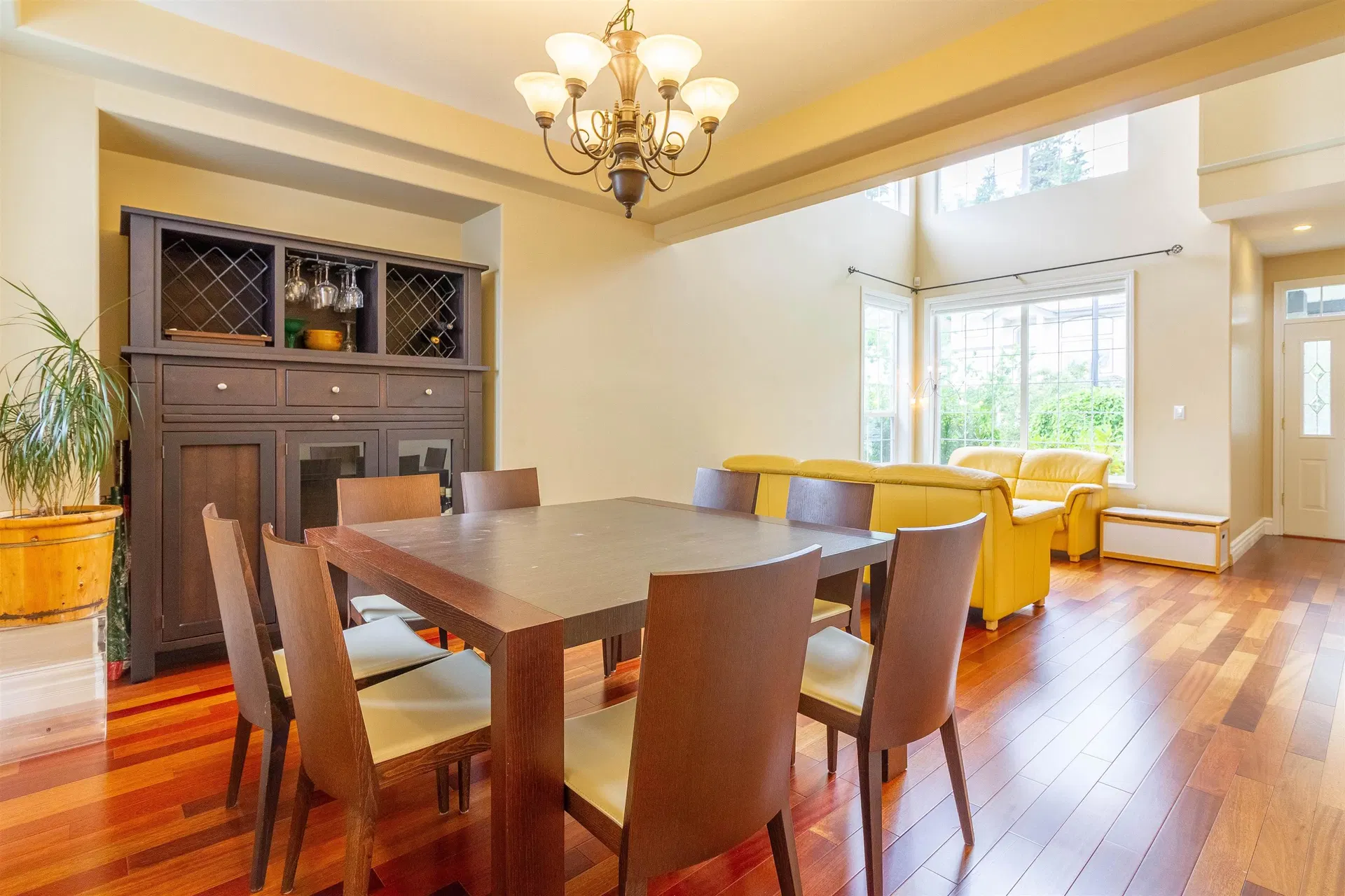 Photo 5 of 40 at 2115 Berkshire Crescent