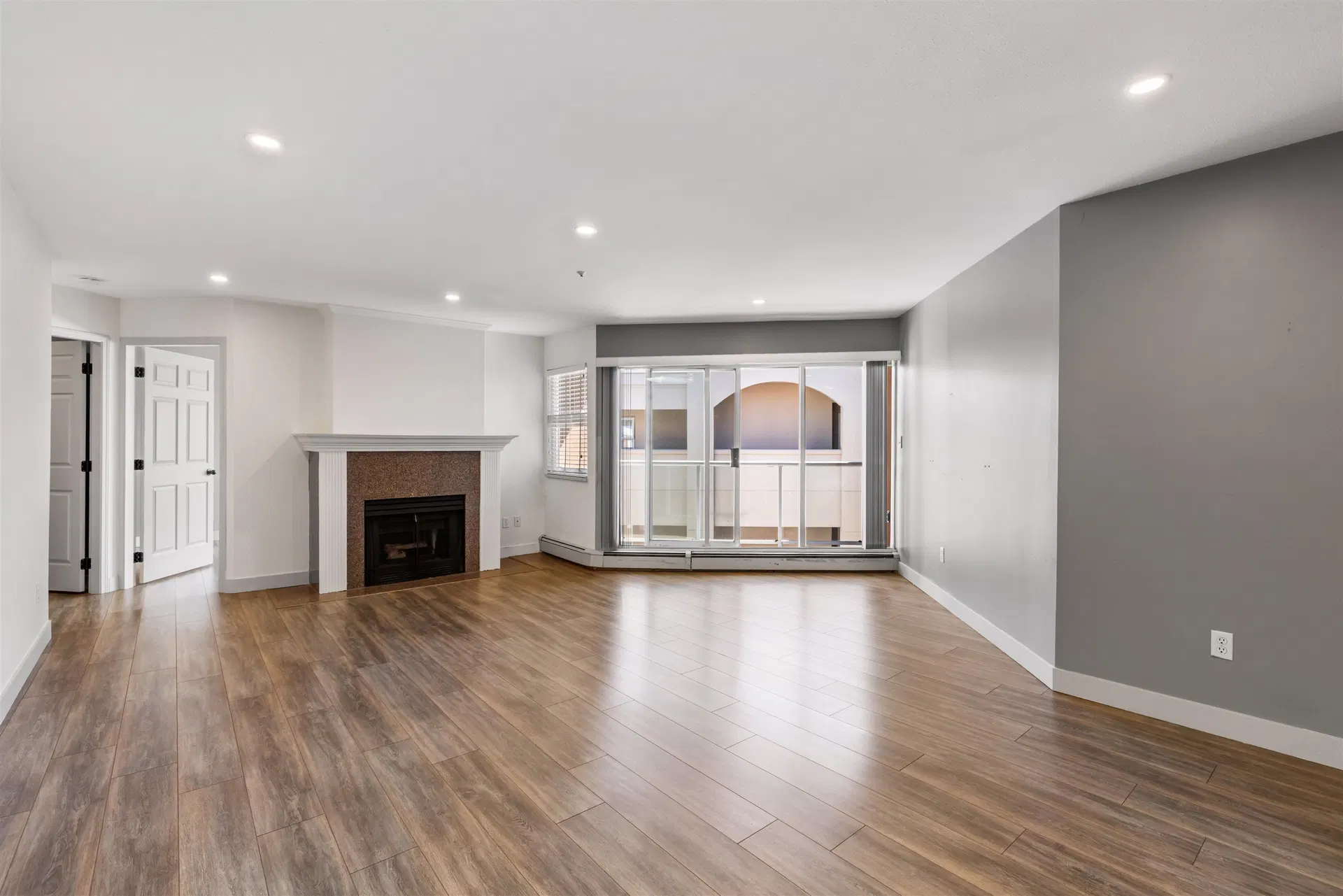 Photo 4 of 27 at #306 – 15233 Pacific Avenue