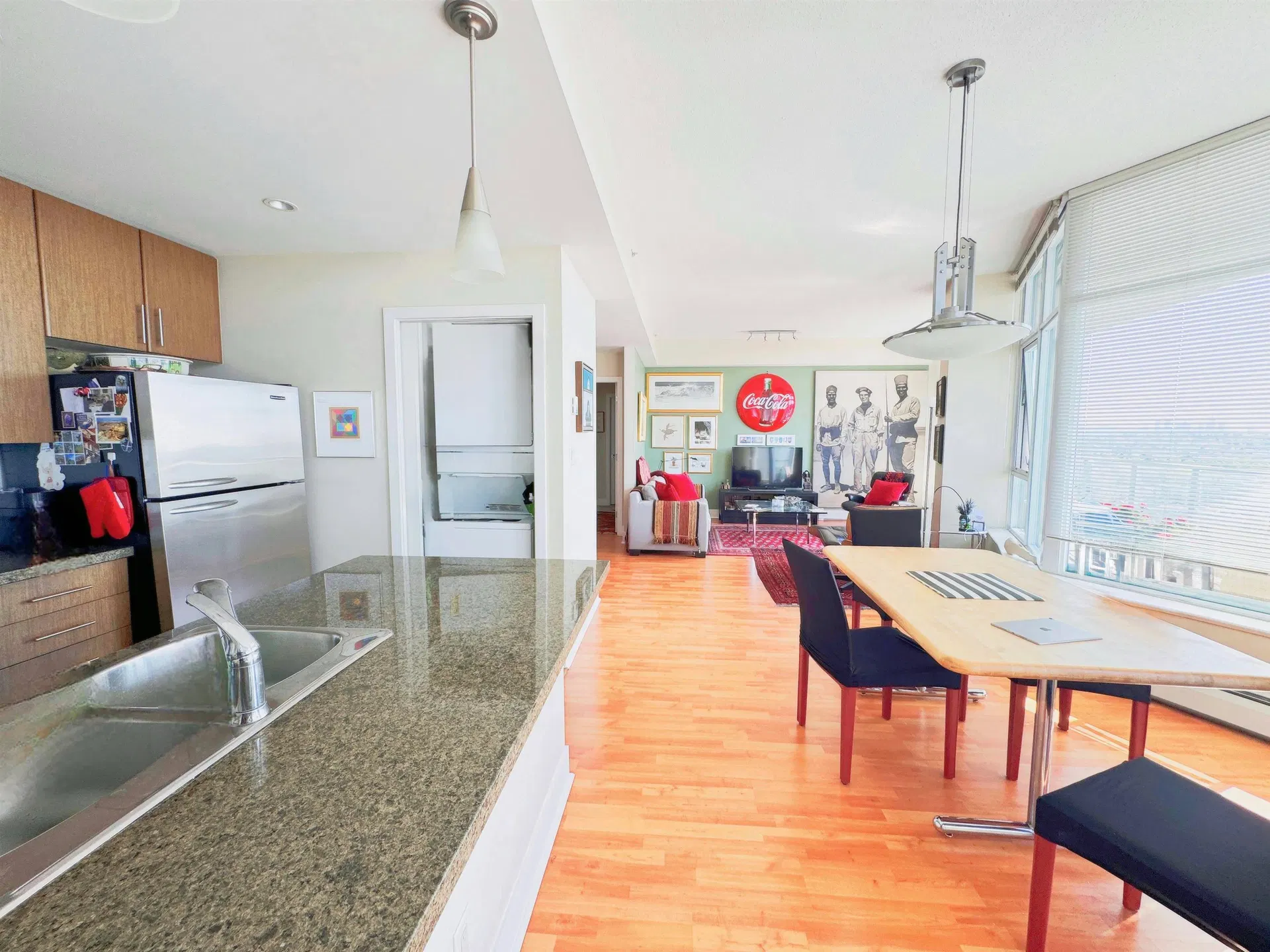 Photo 3 of 13 at #2901 – 58 Keefer Place
