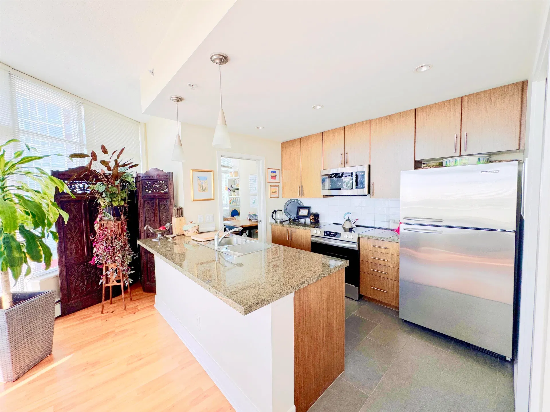 Photo 4 of 13 at #2901 – 58 Keefer Place