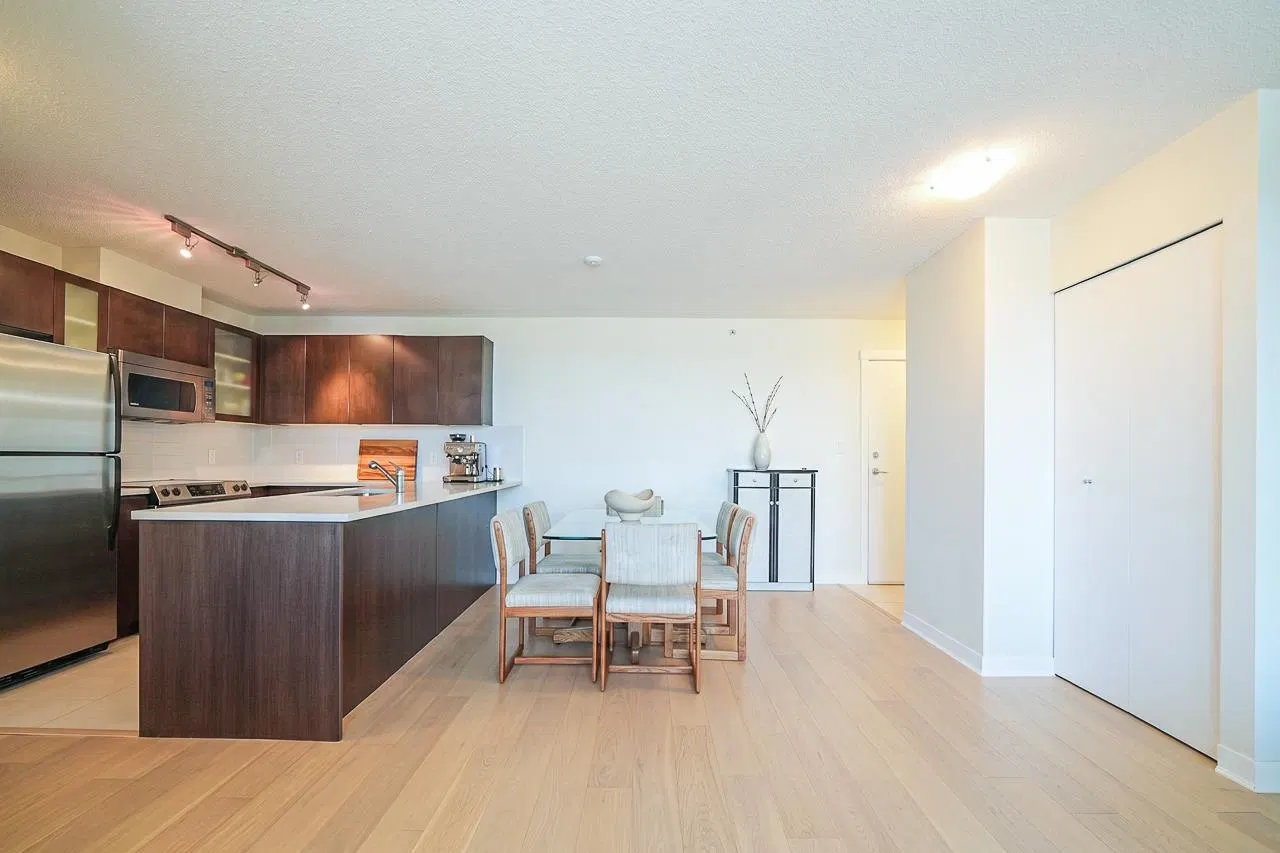 Photo 4 of 24 at #1301 – 7575 Alderbridge Way