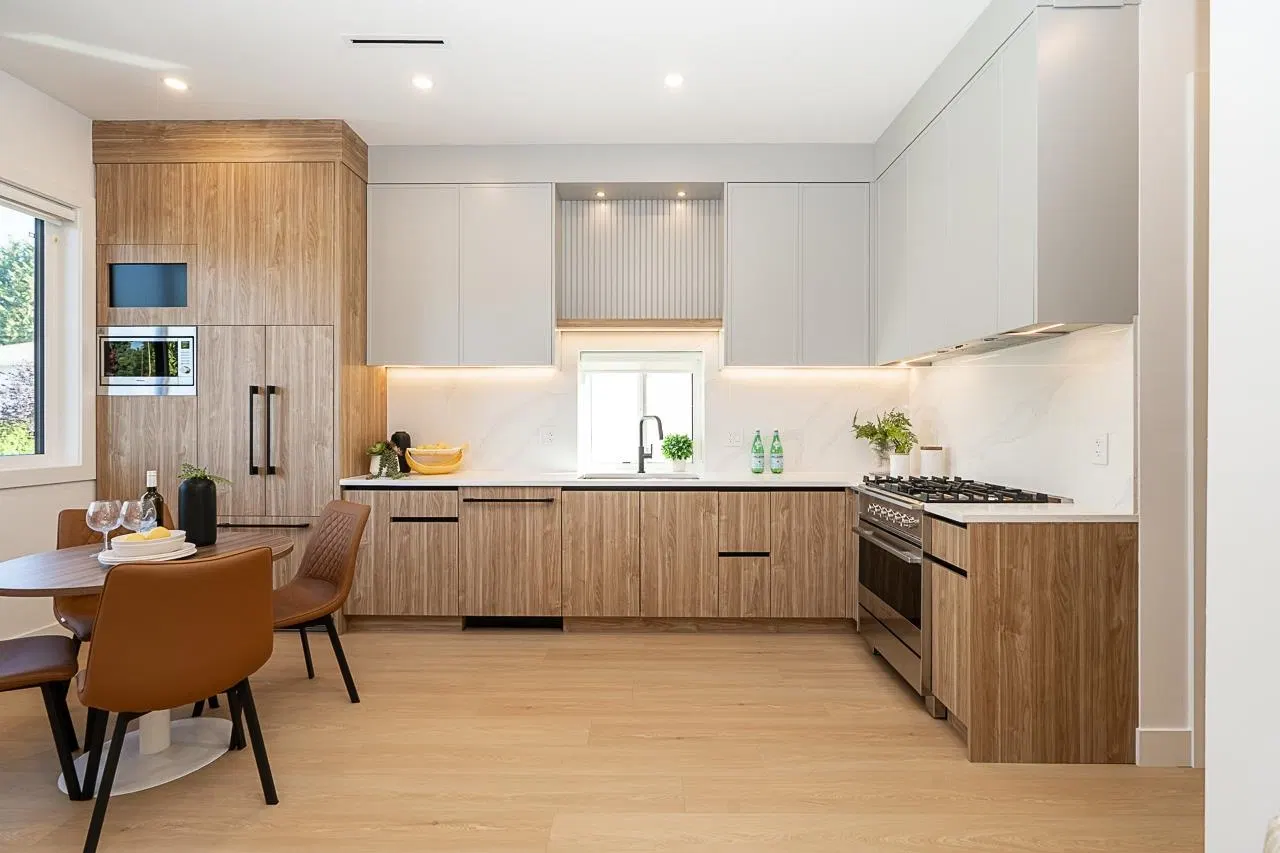 Photo 4 of 34 at #2 – 3940 Eton Street