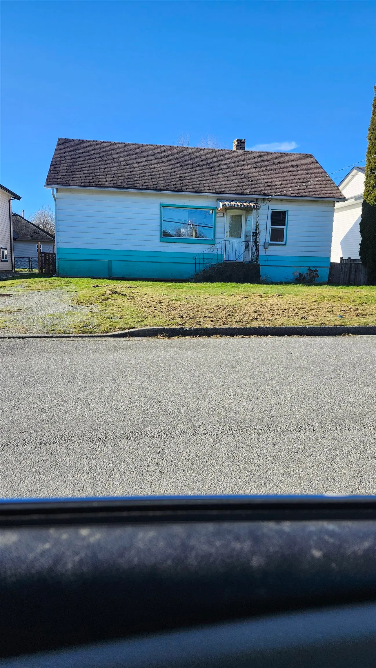 Photo 1 of 10 at 7575 Dunsmuir Street