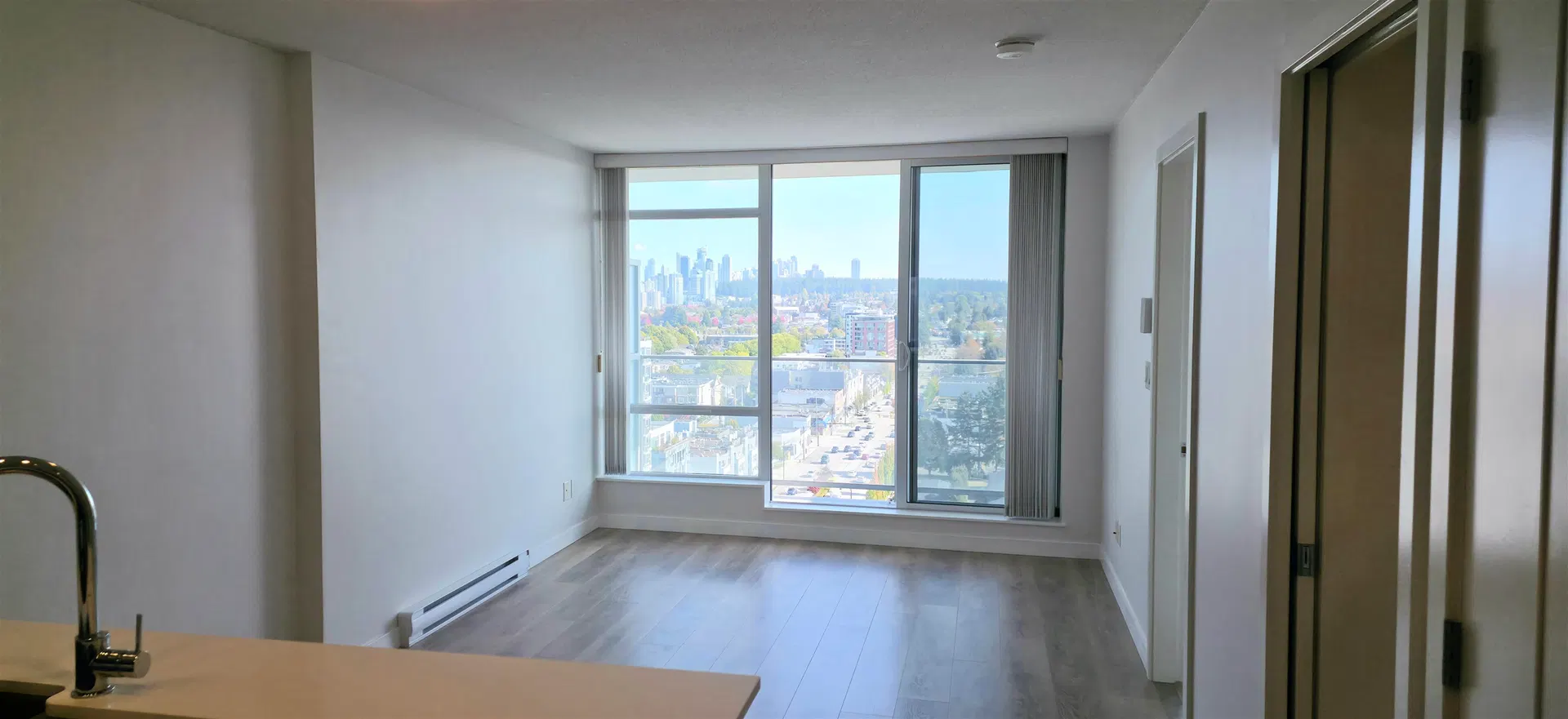 Photo 5 of 12 at #2106 – 4815 Eldorado Mews