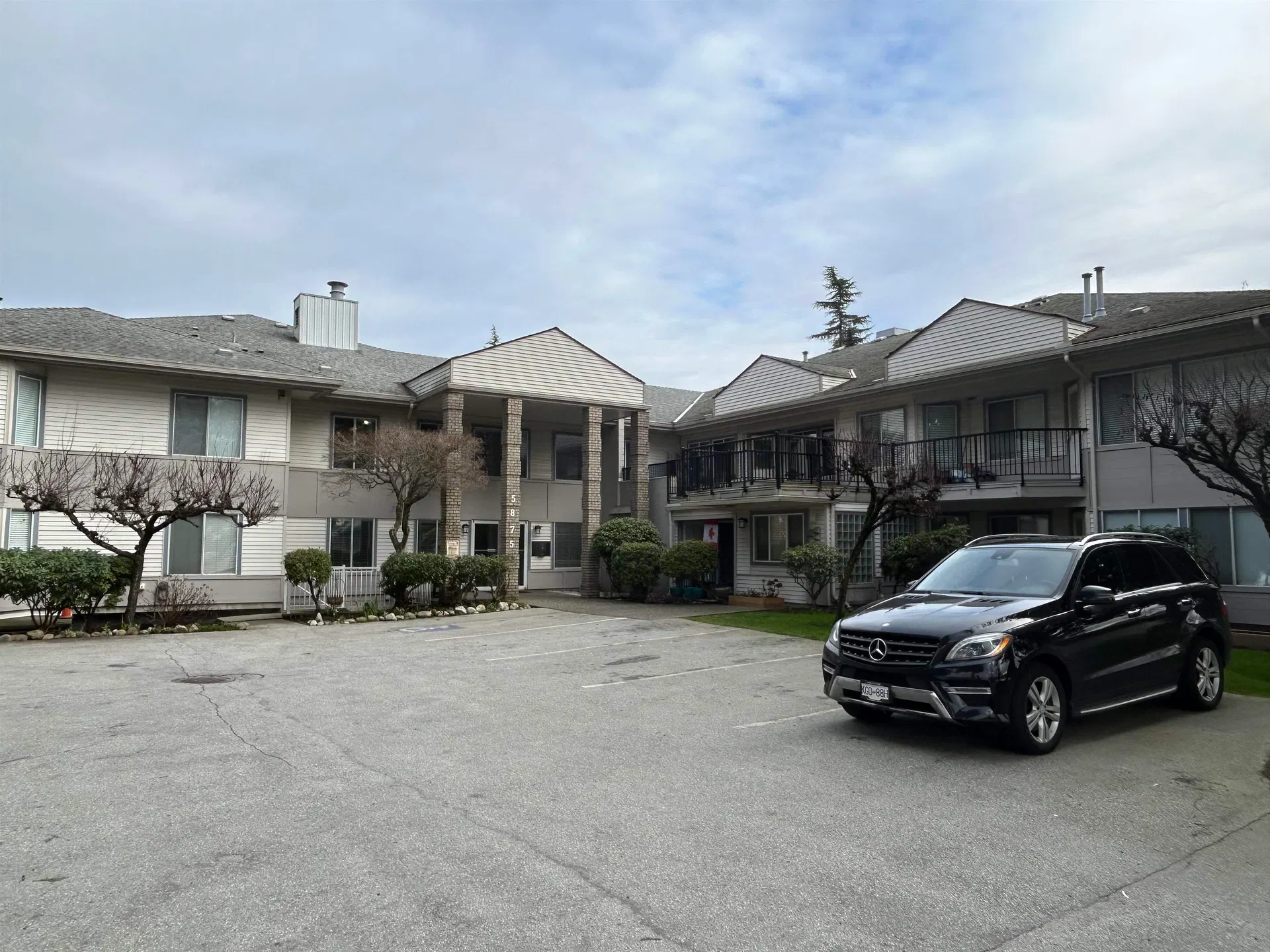 Photo 2 of 19 at #105 – 5875 Imperial Street