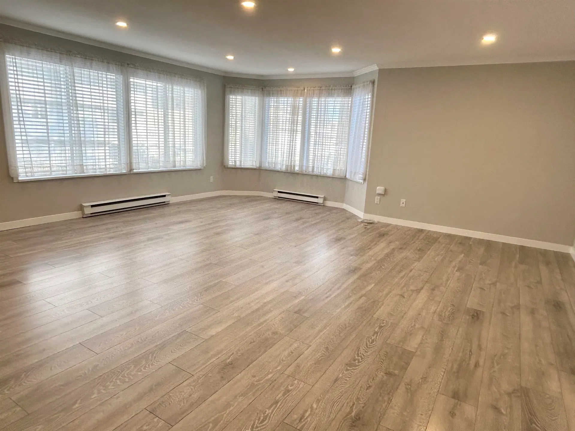 Photo 5 of 19 at #105 – 5875 Imperial Street