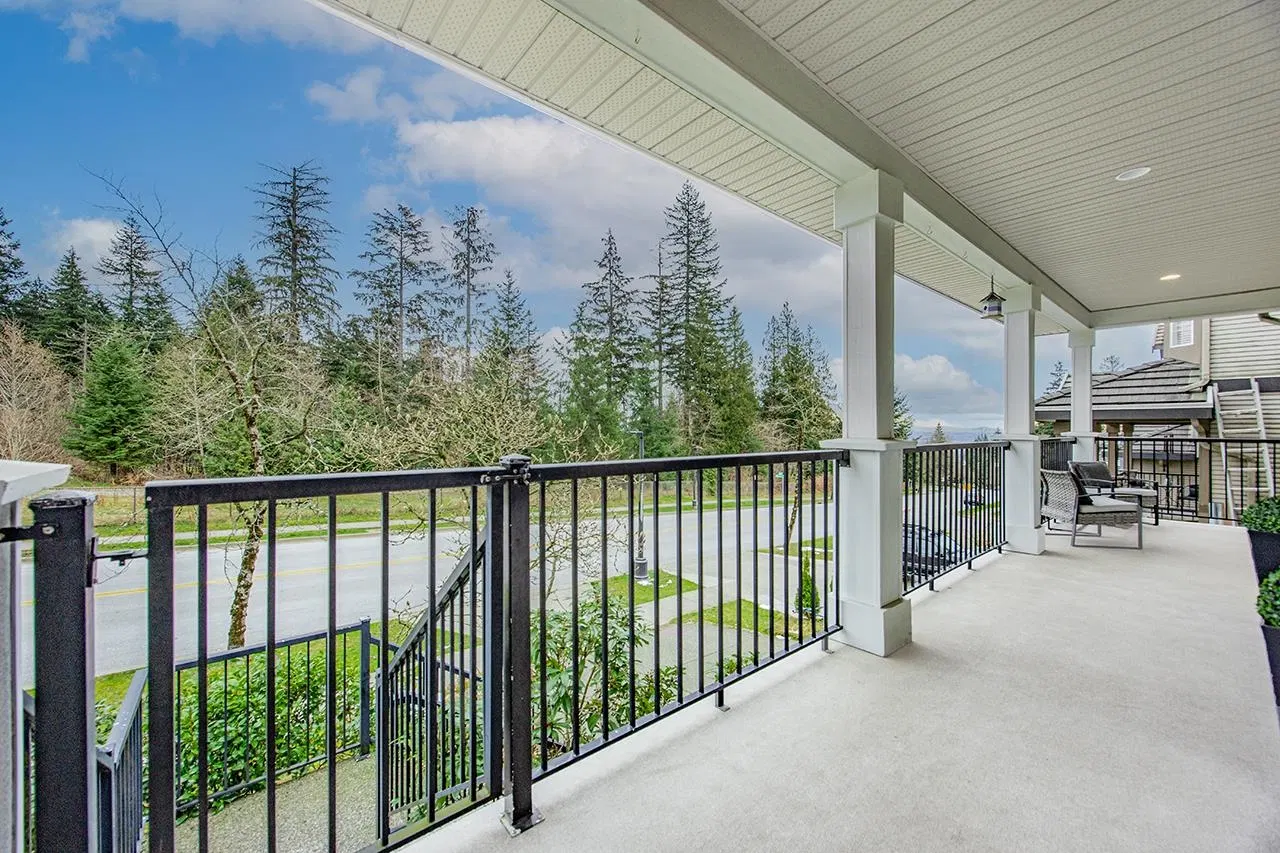 Photo 2 of 40 at 3376 Plateau Boulevard