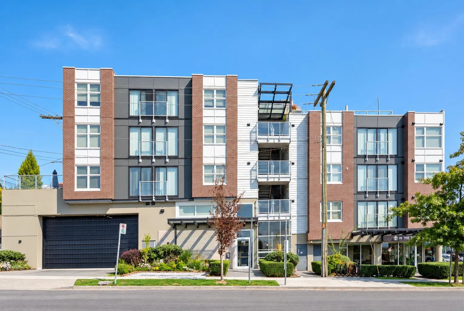 #306 – 388 Kootenay Street