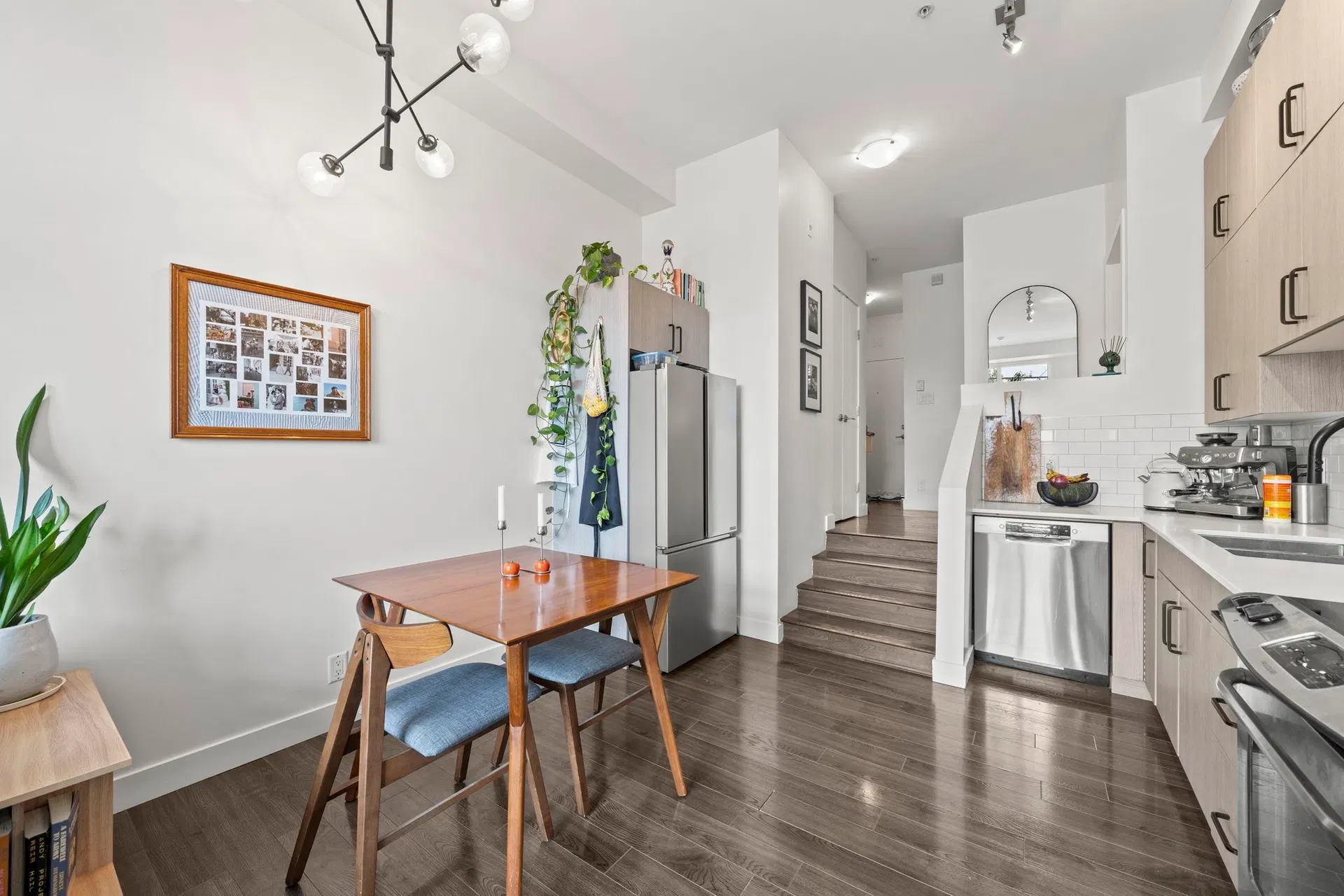 Photo 2 of 21 at #306 – 388 Kootenay Street