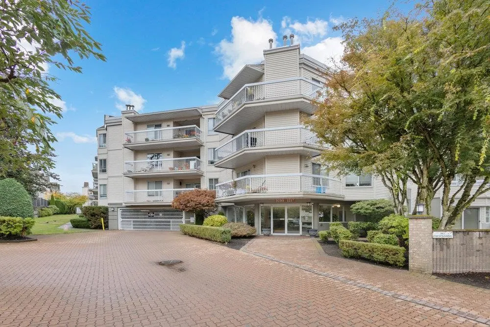 Photo 1 of 28 at #206 – 9299 121 Street