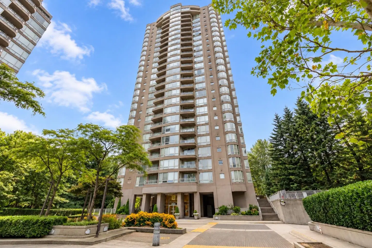 #803 – 9603 Manchester Drive