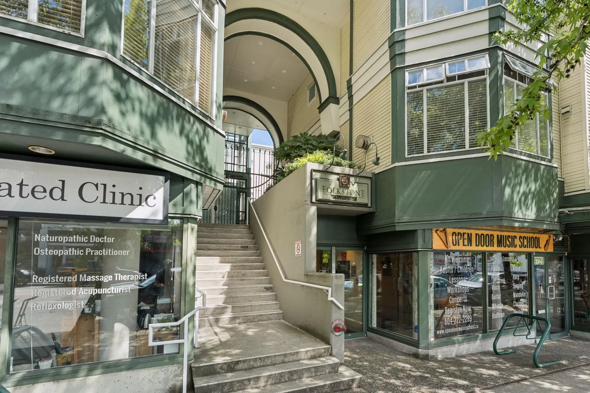 Photo 2 of 22 at #410 – 3727 W 10th Avenue