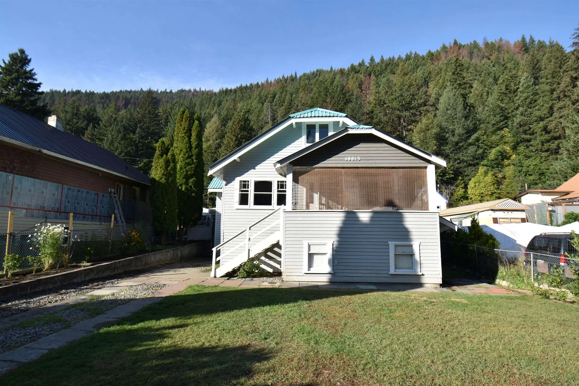 Photo 2 of 13 at 48813 Chaumox Road