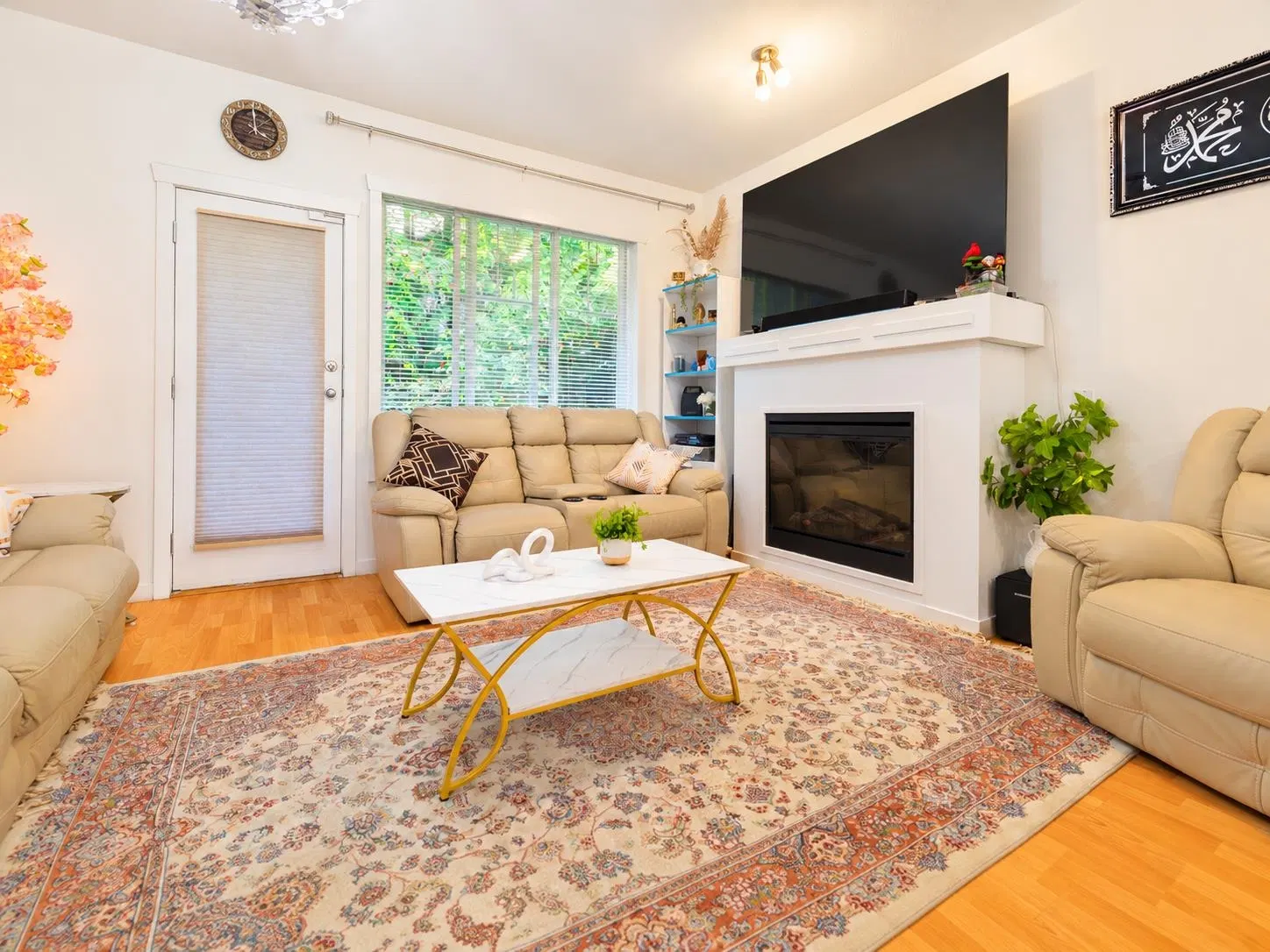 Photo 2 of 39 at #33 – 5839 Panorama Drive
