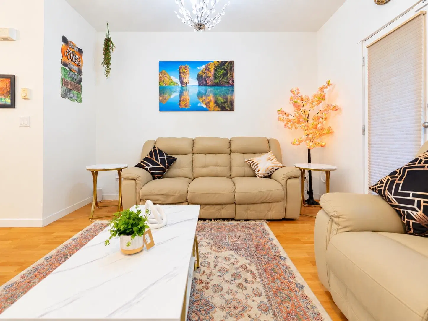 Photo 3 of 39 at #33 – 5839 Panorama Drive