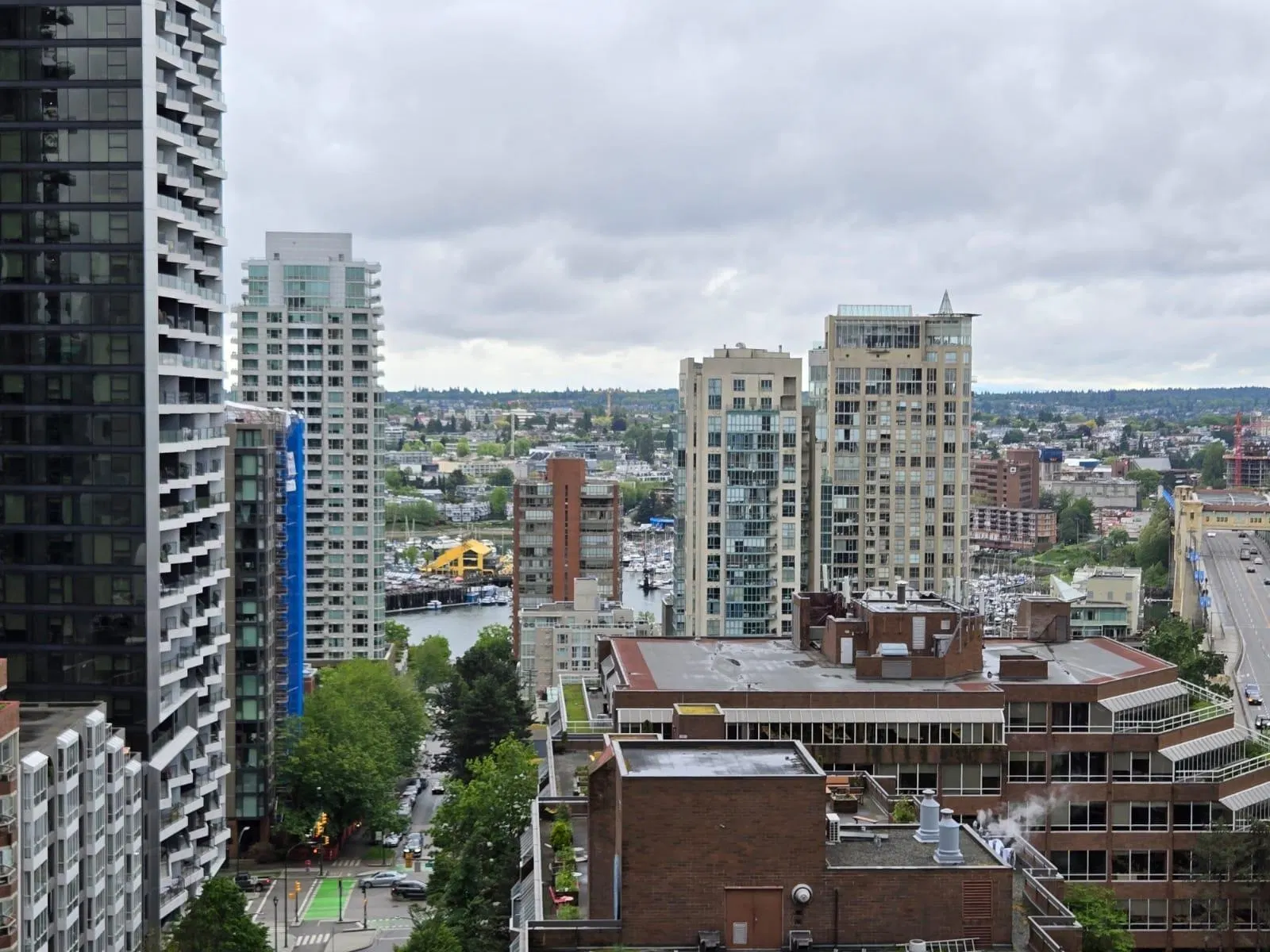 Photo 2 of 15 at #1611 – 1289 Hornby Street
