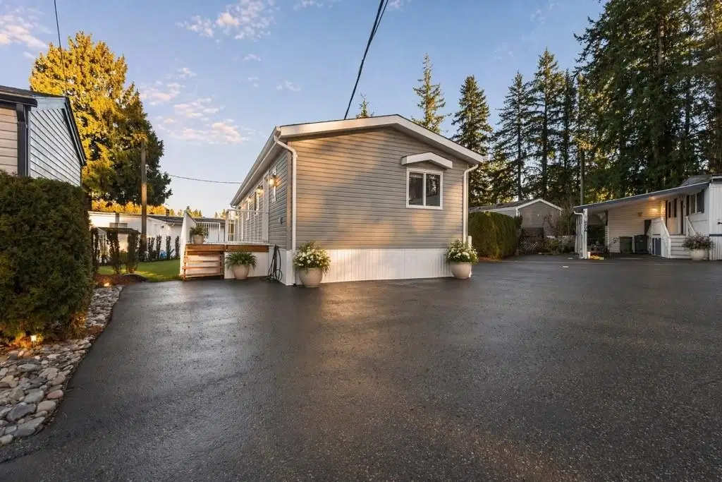 #19 – 24330 Fraser Highway