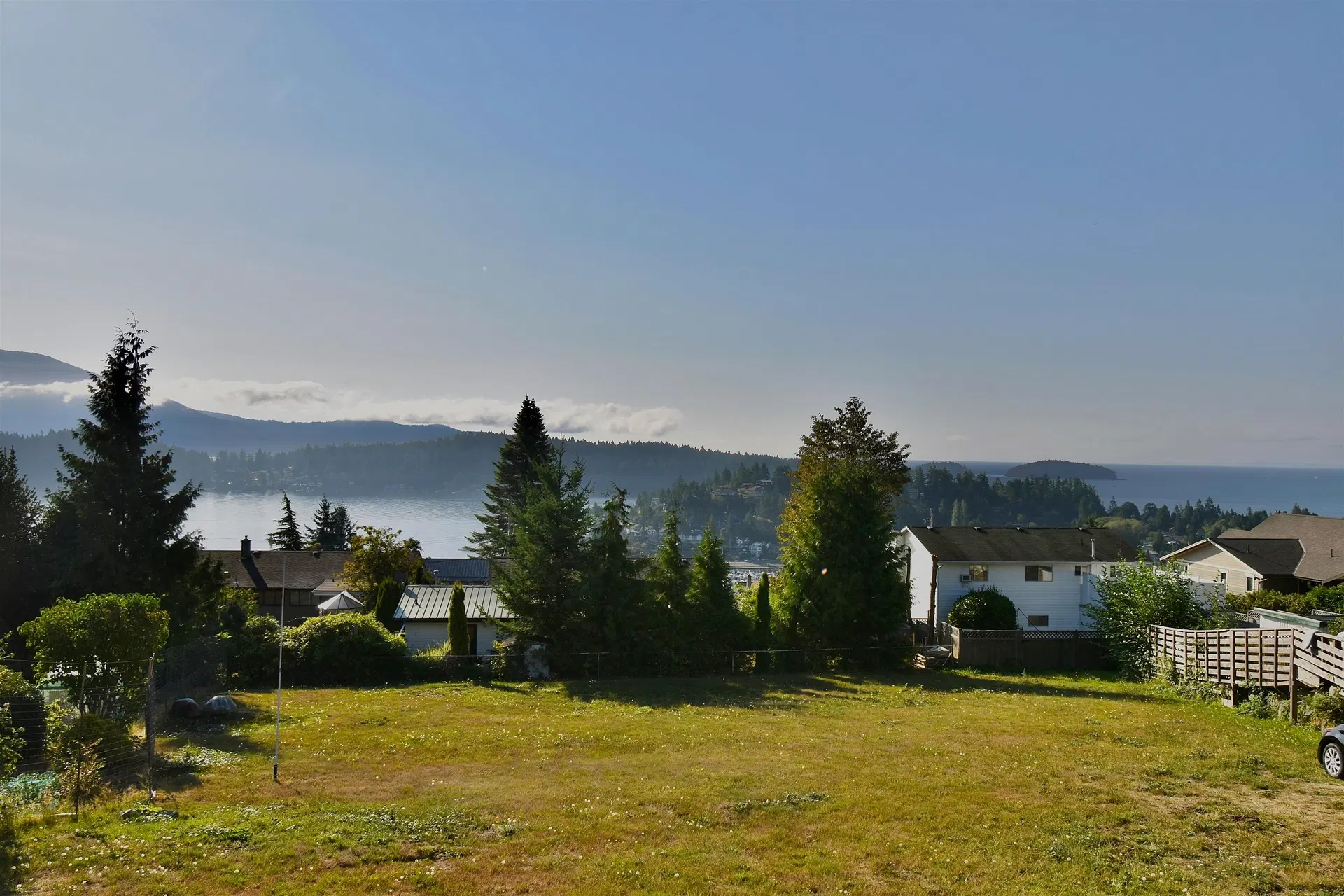 Photo 1 of 8 at 554 Wildwood Crescent
