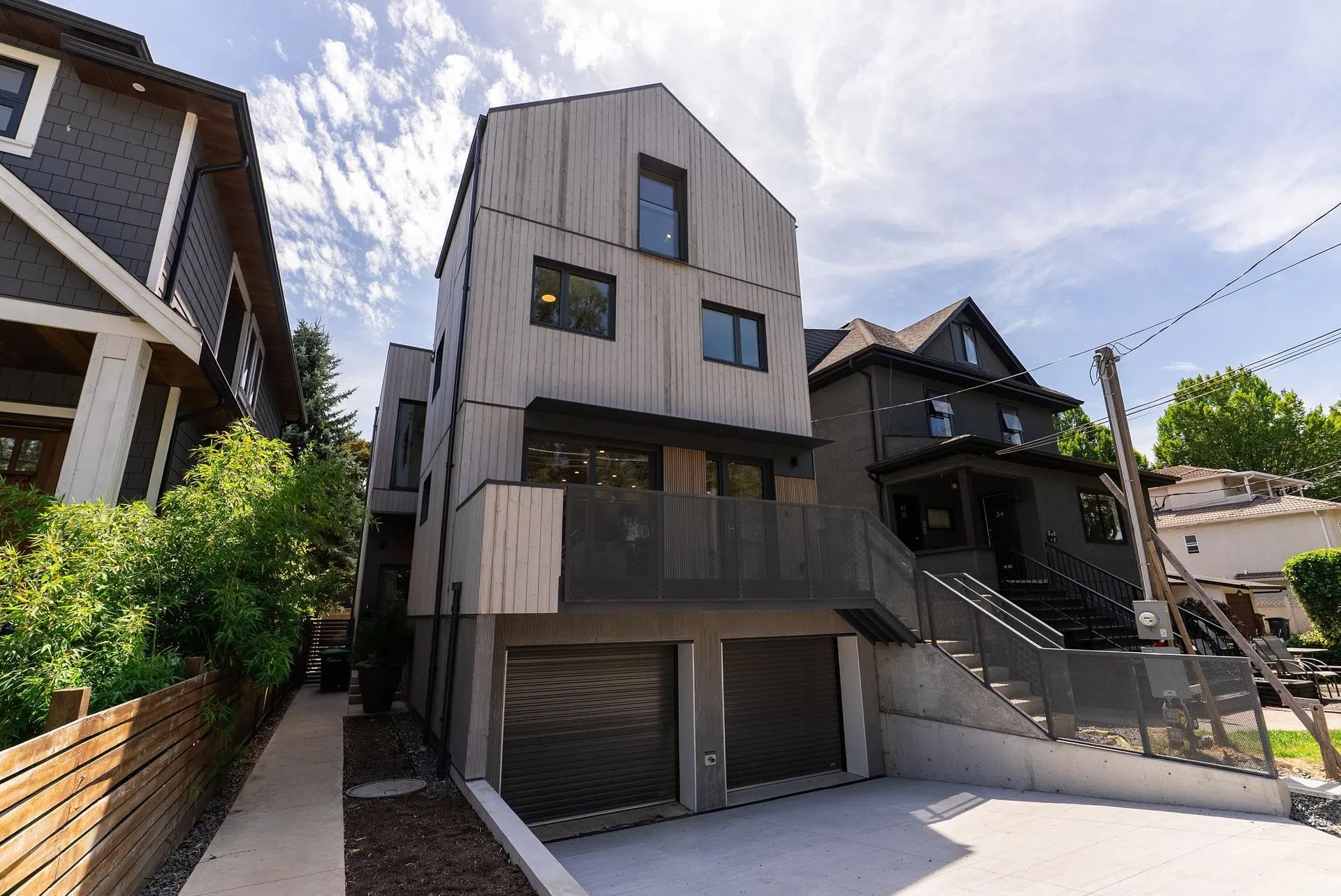 #1 – 60 17th Avenue