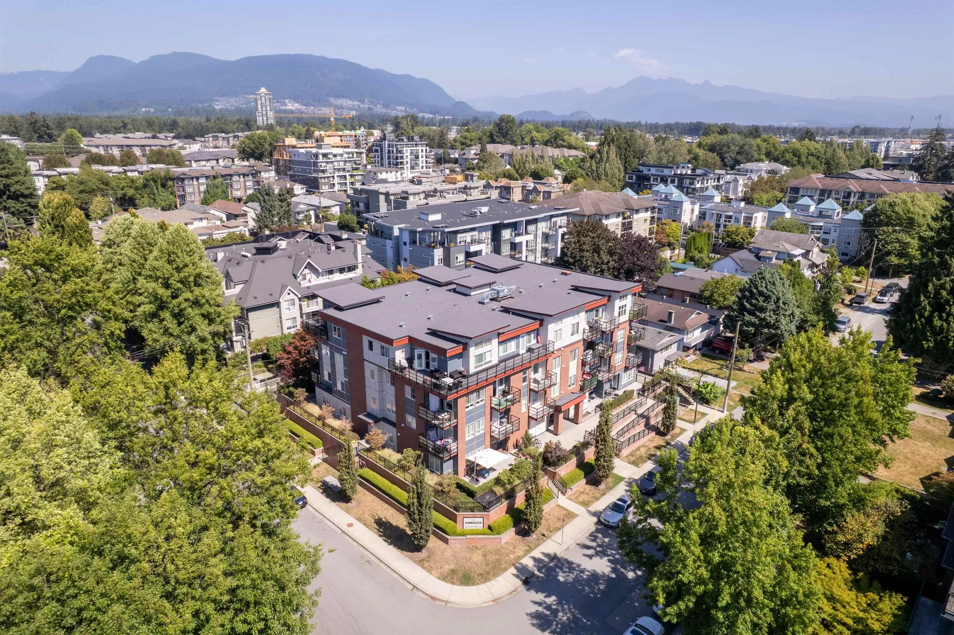 Photo 2 of 40 at #401 – 2389 Hawthorne Avenue