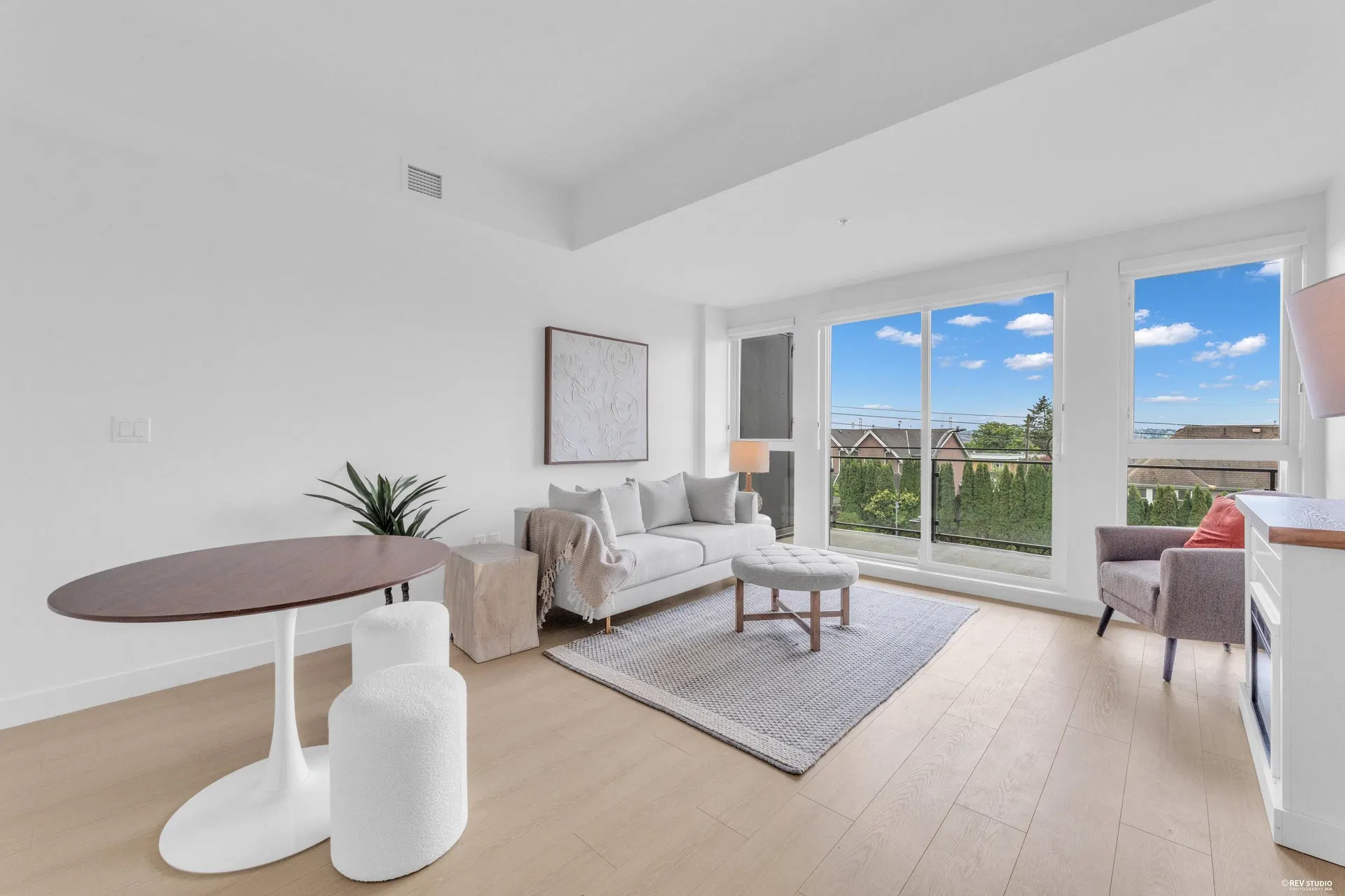 Photo 2 of 35 at #103/203 – 422 E 3rd Street