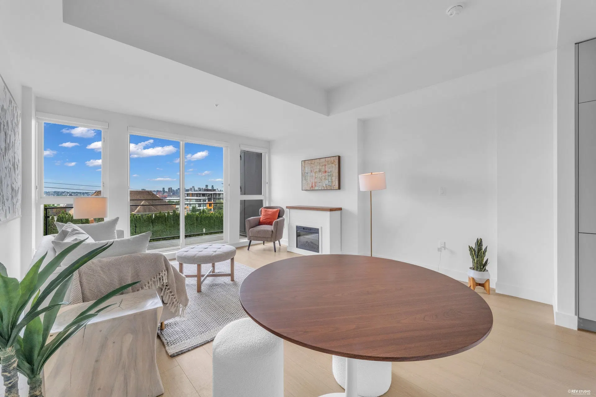 Photo 3 of 35 at #103/203 – 422 E 3rd Street